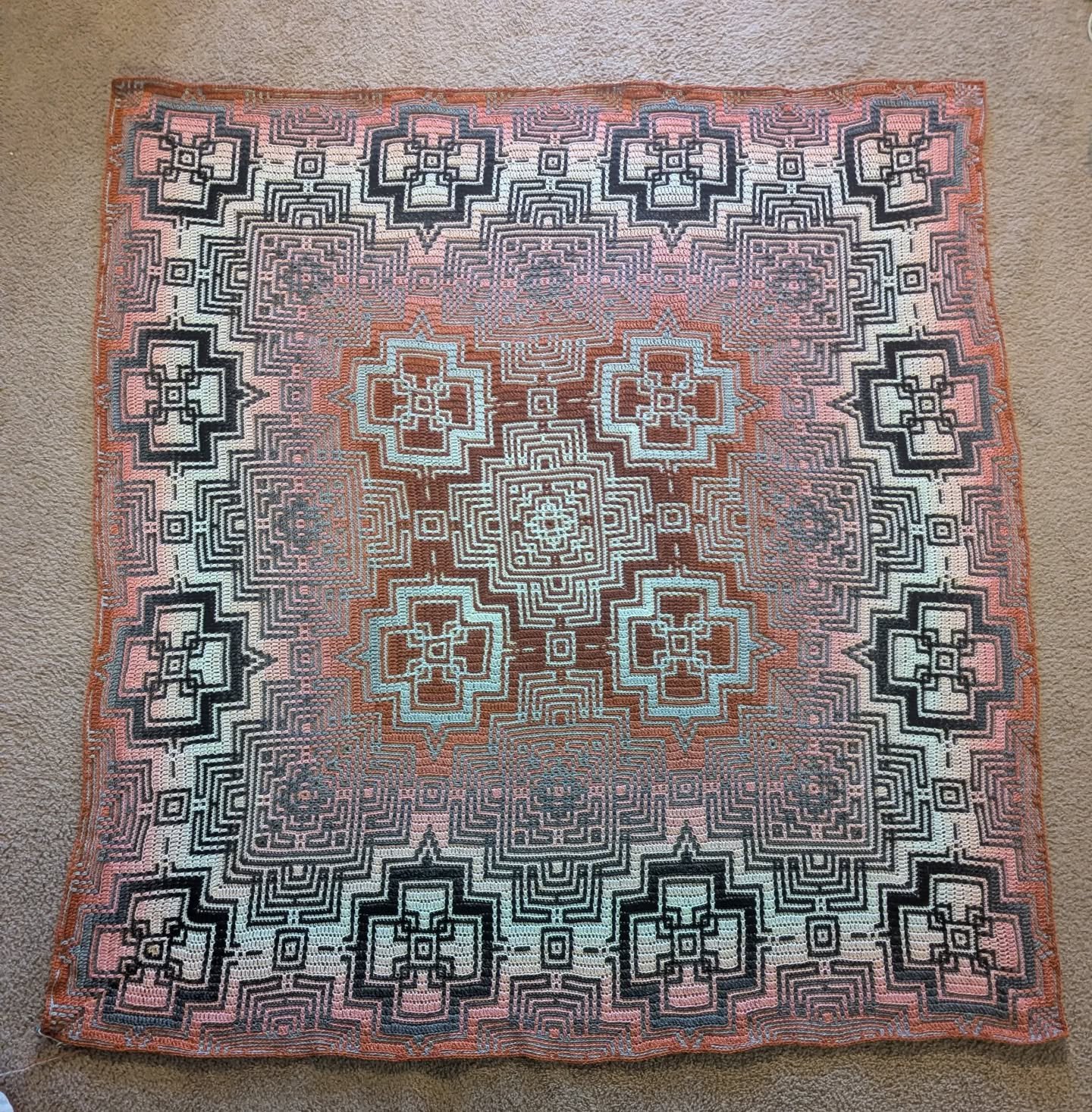 54"
Round 132/187
#kaleidoscope #mosaic