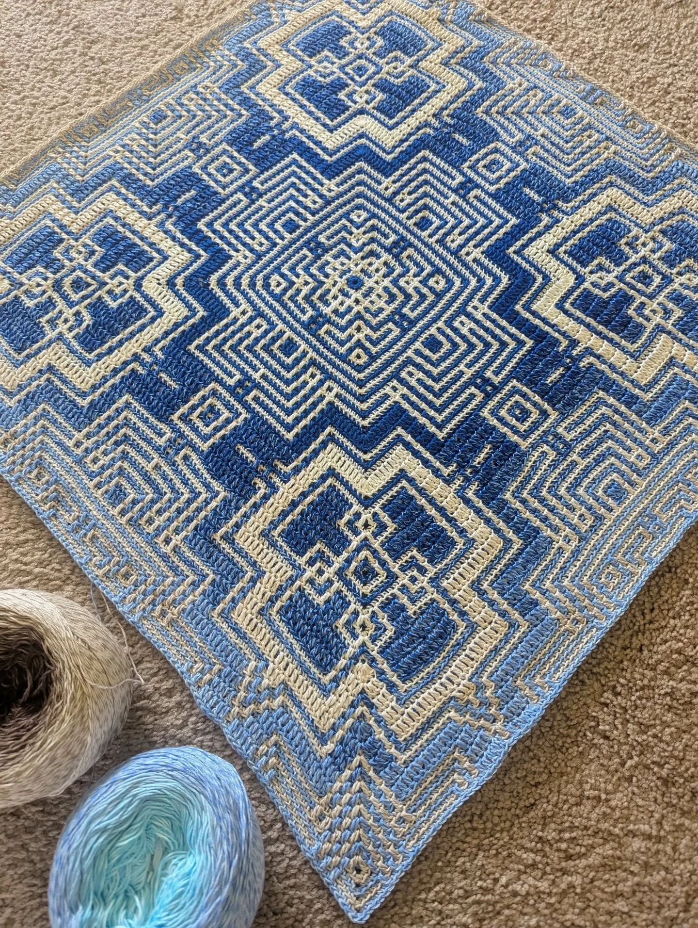 Blue #kaleidoscope #mosaic 64/138