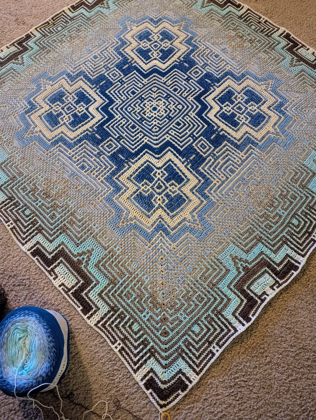 The gifts I was working on are complete (will post when received, but it'll be some time), and I can post progress on other projects again 😊
#kaleidoscope #mosaic round 102/138