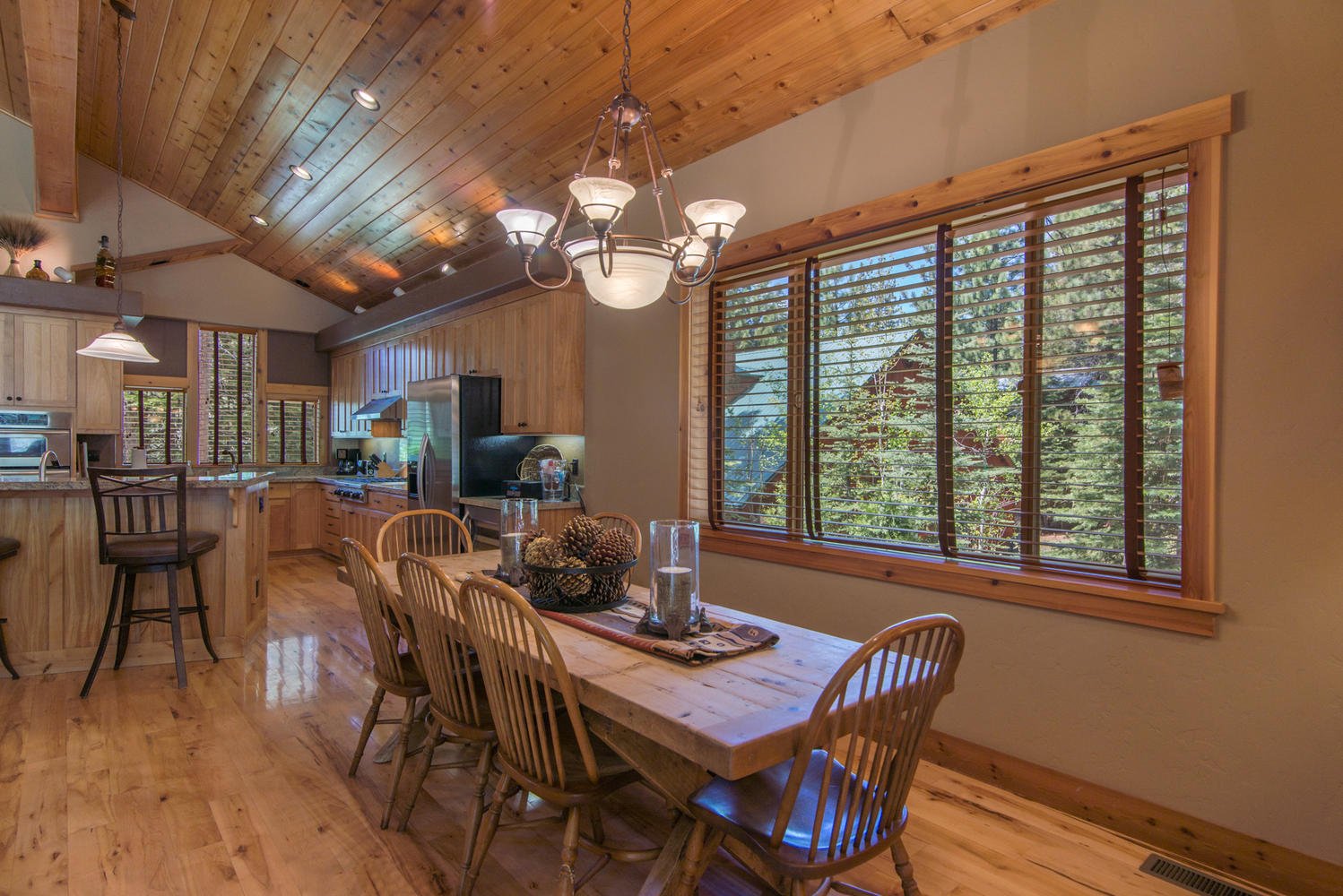 B_dining to sink.jpeg