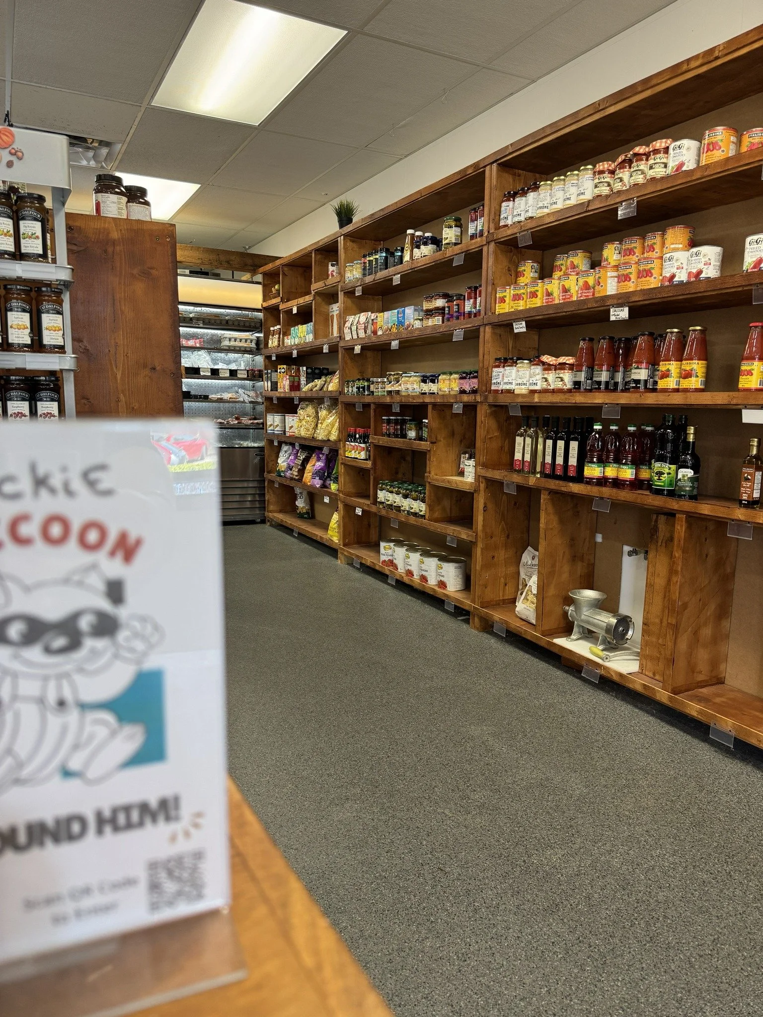 Rickie is at a new location! He felt a bit... hungry. 👀

🗺Check him out at this location (quality European foods can be bought...), and scan the QR Code to enter the contest!

🍅Bonus hint: Rickie buying his groceries.

🎁Remember, the more you ent