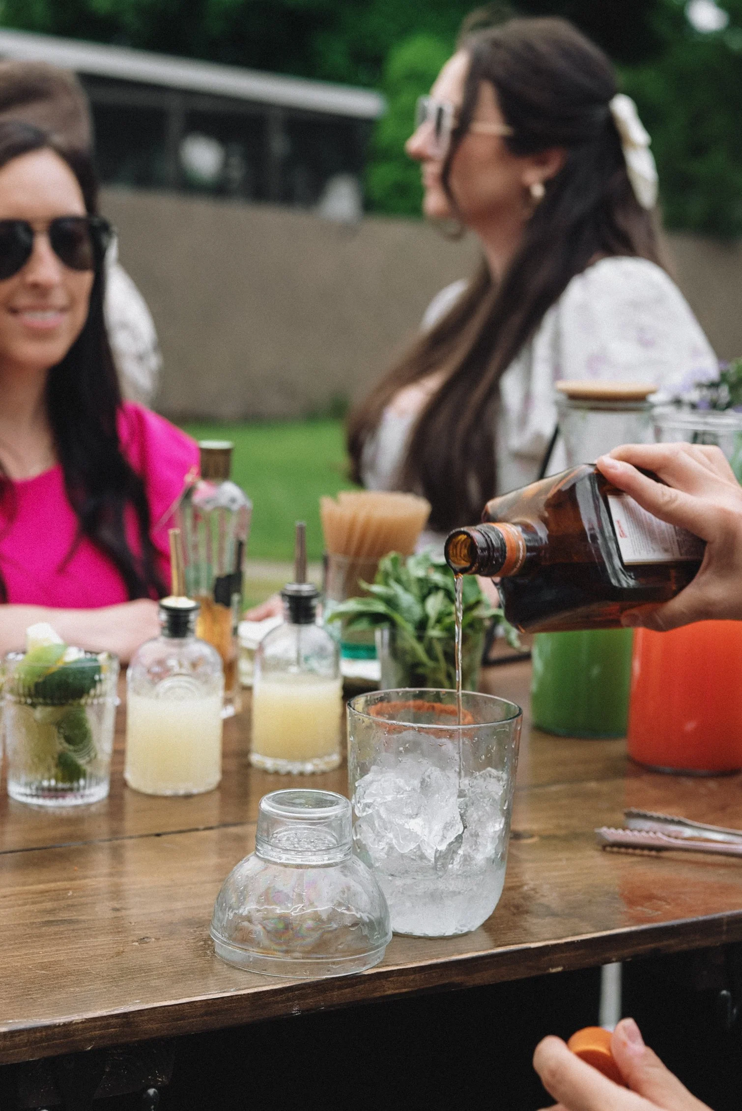 cocktails, mobile bartend, party planning