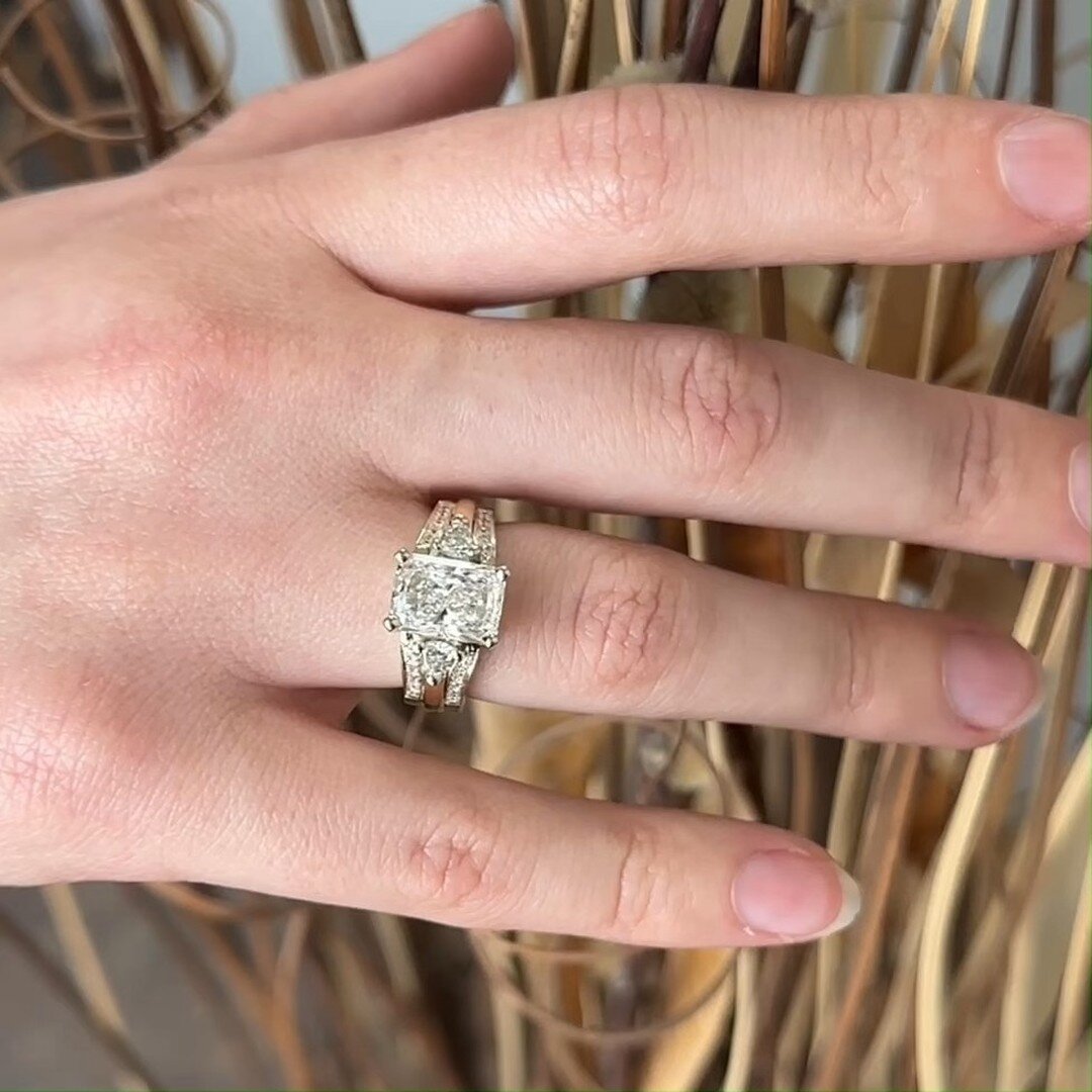 ✨✨ We will be closed Monday May 22nd for Victoria Day, and we will resume our regular hours of operation Tuesday May 23rd. ✨✨

Diamonds really are a girl's best friend! This customer had been dreaming of a real show stopper to celebrate her 50th wedd