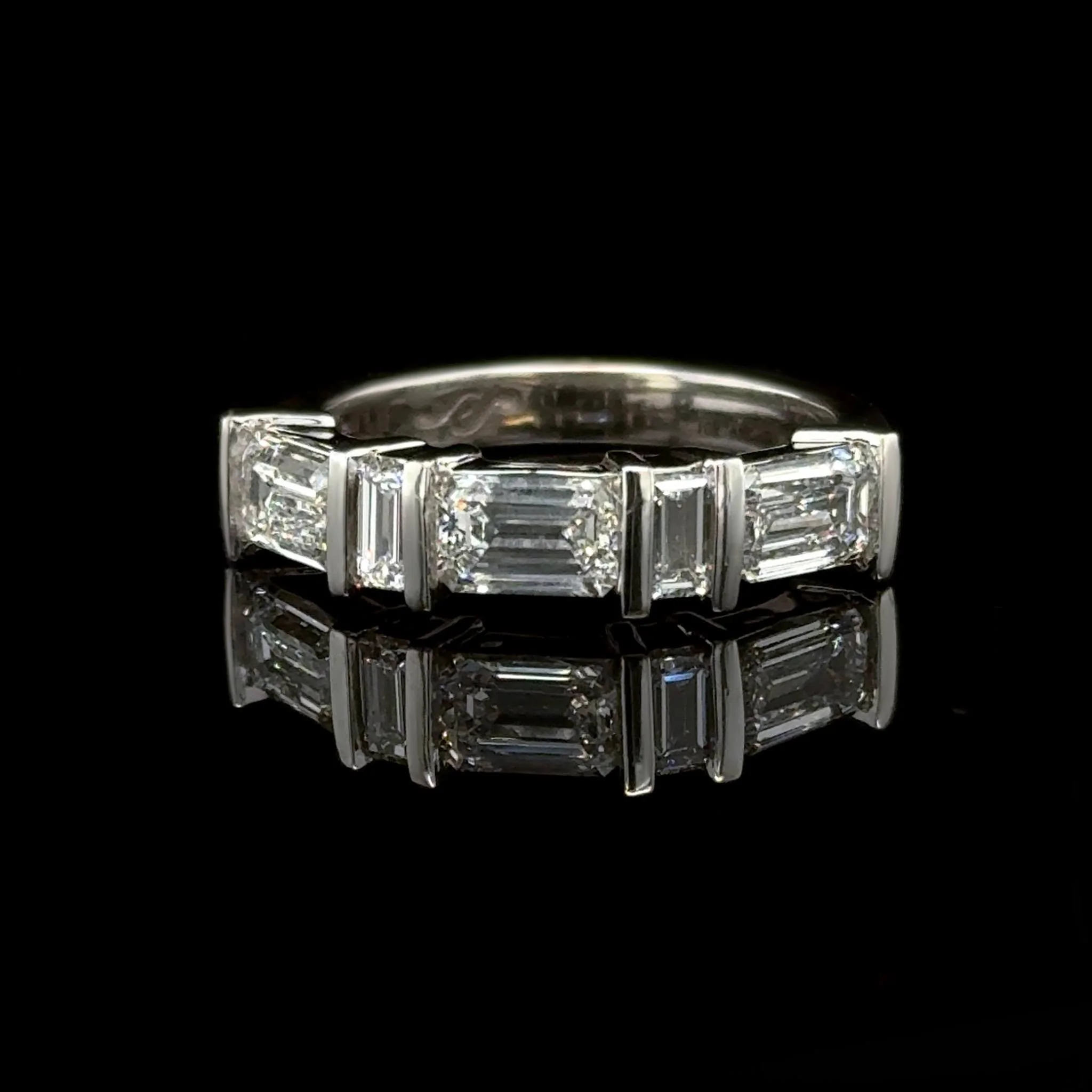 Clean, simple, and a love for baguettes.✨😁

 #customweddingbands #CustomMadeJewellery #WhiteGold #QualityIntegrityCraftsmanship #LabDiamond #whitegold #customjewellerydesign #yqllocal #familyownedandoperated #custommadejewellery #customjewellerycana