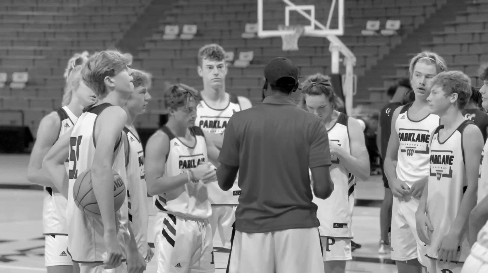 coach-alex-ainsworth-USM-basketball-camp.jpeg