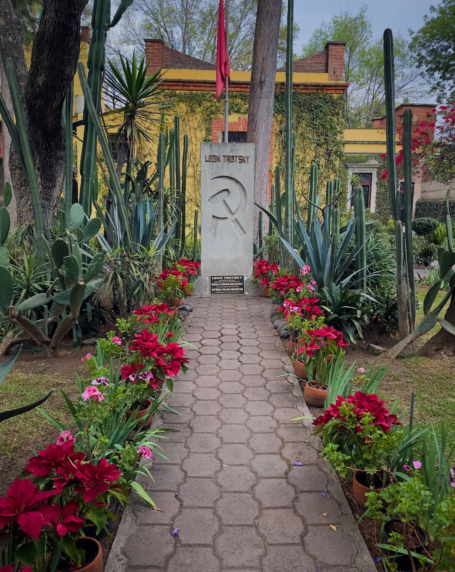 Coyoacán: This is Trotsky’s grave in the small compound where he lived in exile. The house behind the grave is where he lived and was attacked and killed by a Russian spy.