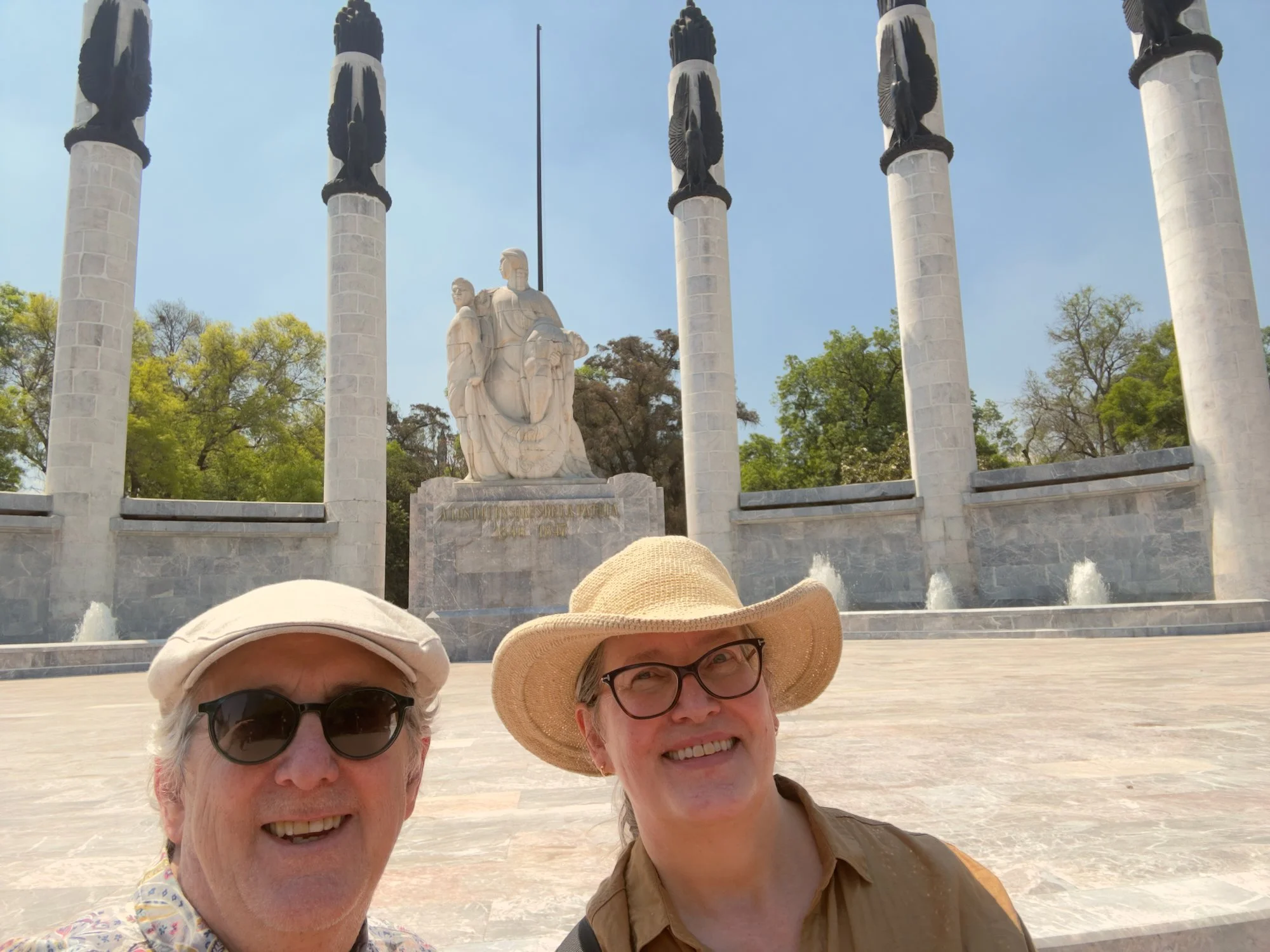 Beth and I standing in front of the Monumento a los Niños Héroes.  Also called "Altar to the Homeland".  It commemorates the Niños Héroes, six mostly teenage military cadets who were killed defending Mexico City from the United States during the Batt