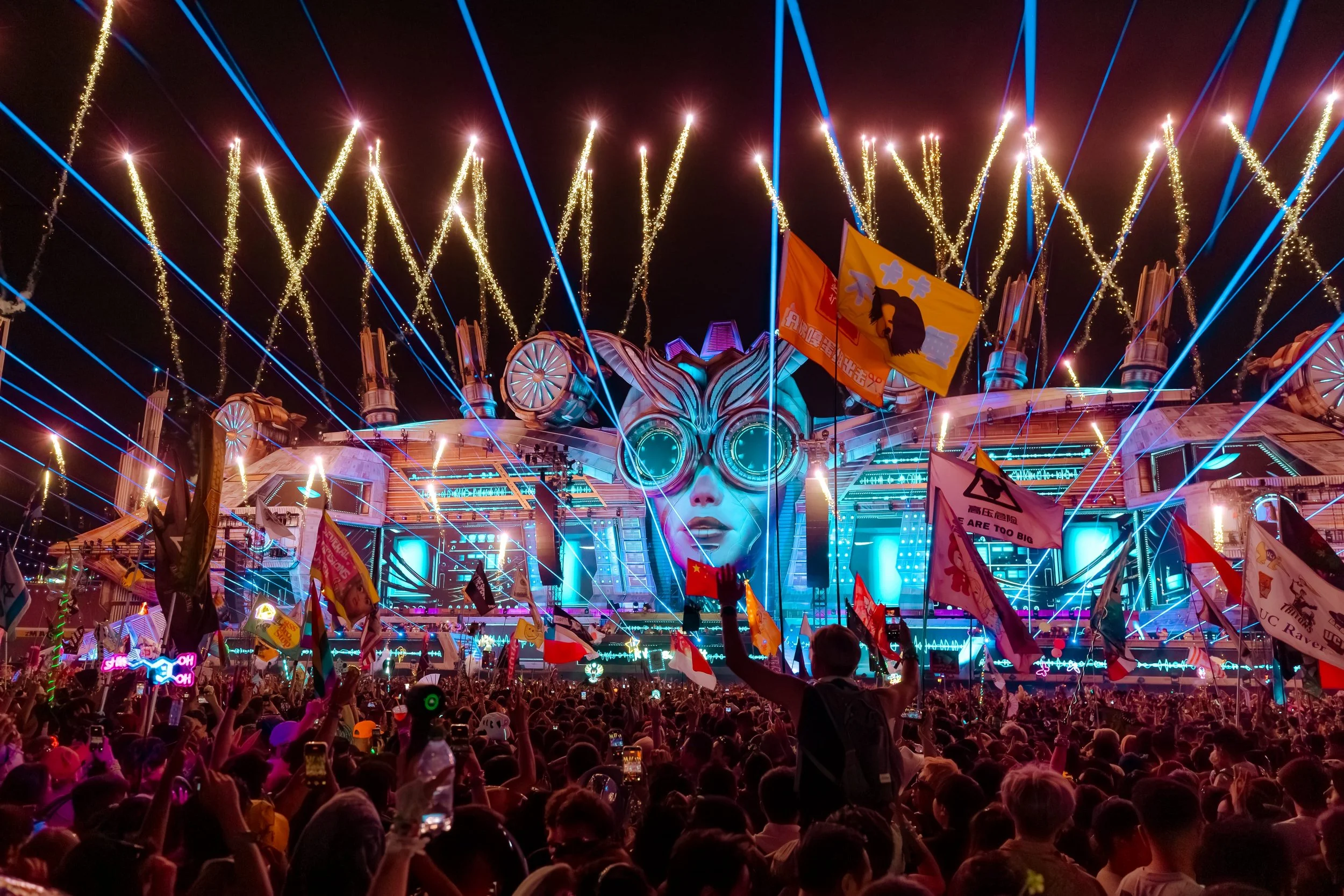 20260516_EDCLV_@edc_lasvegas_11-compressed.jpg