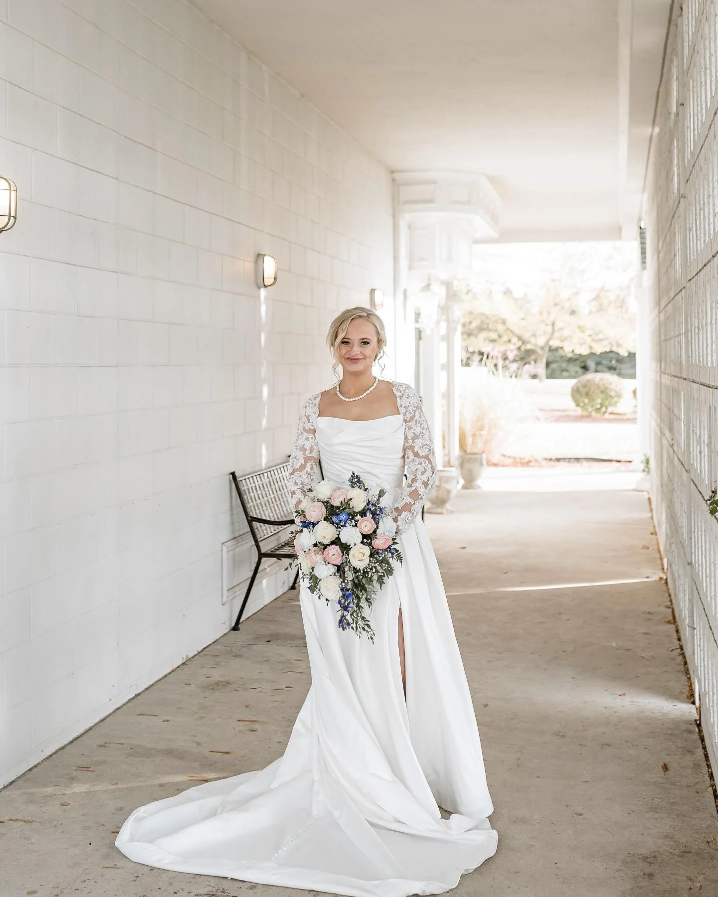 2025 brides &mdash; where you at?!
I&rsquo;ve got a few last-minute spots open for this wedding season, and I&rsquo;d love to capture your big day in all its magic!
Already dreaming about 2026? Let&rsquo;s make it official &mdash; now booking for nex