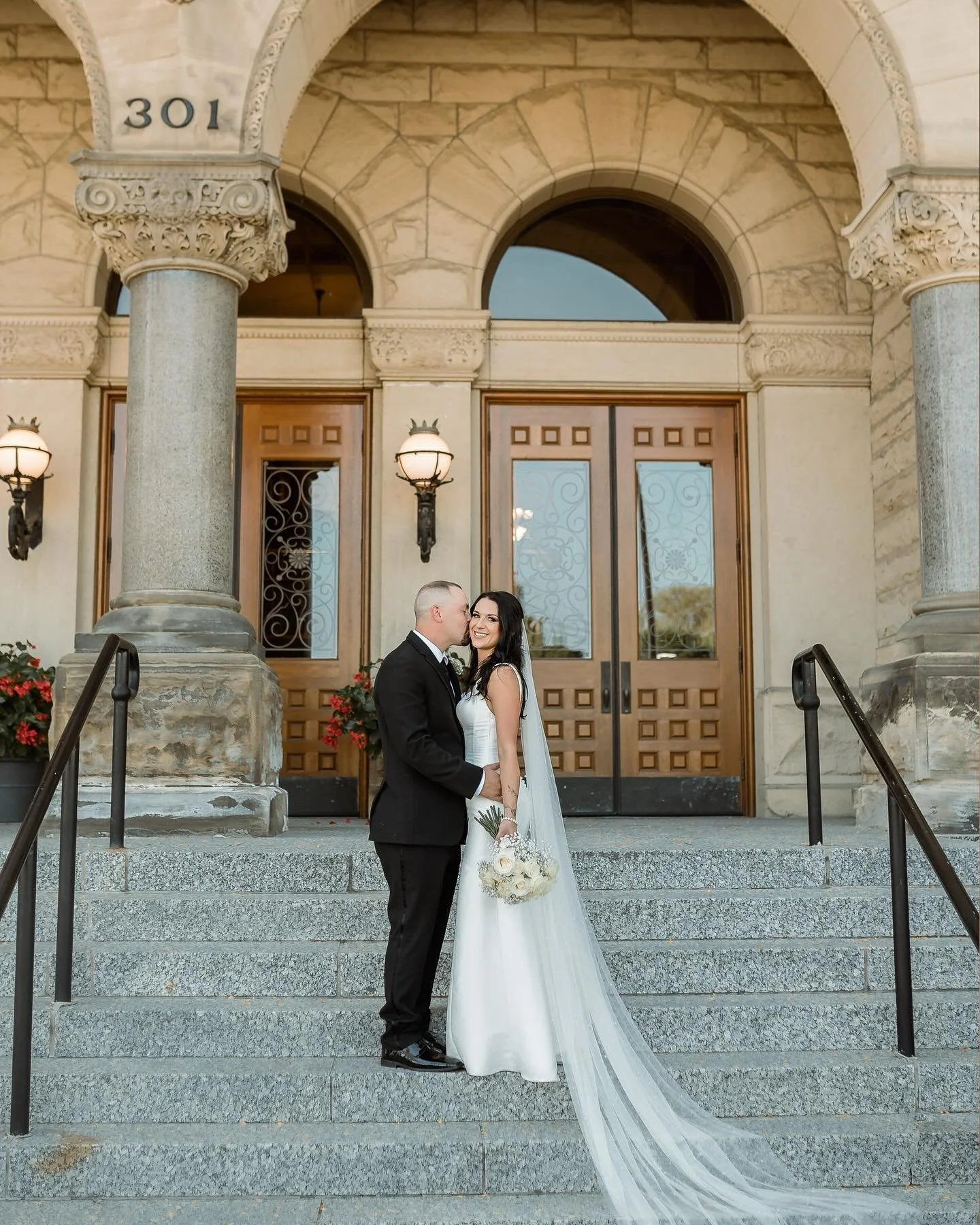 Sara + Justin
Where do I even begin with these two? Their day was full of so much love, laughter, and pure joy&mdash;and I felt so lucky to be the one capturing it all. From the sweet, quiet moments getting ready to the stunning portraits downtown, e