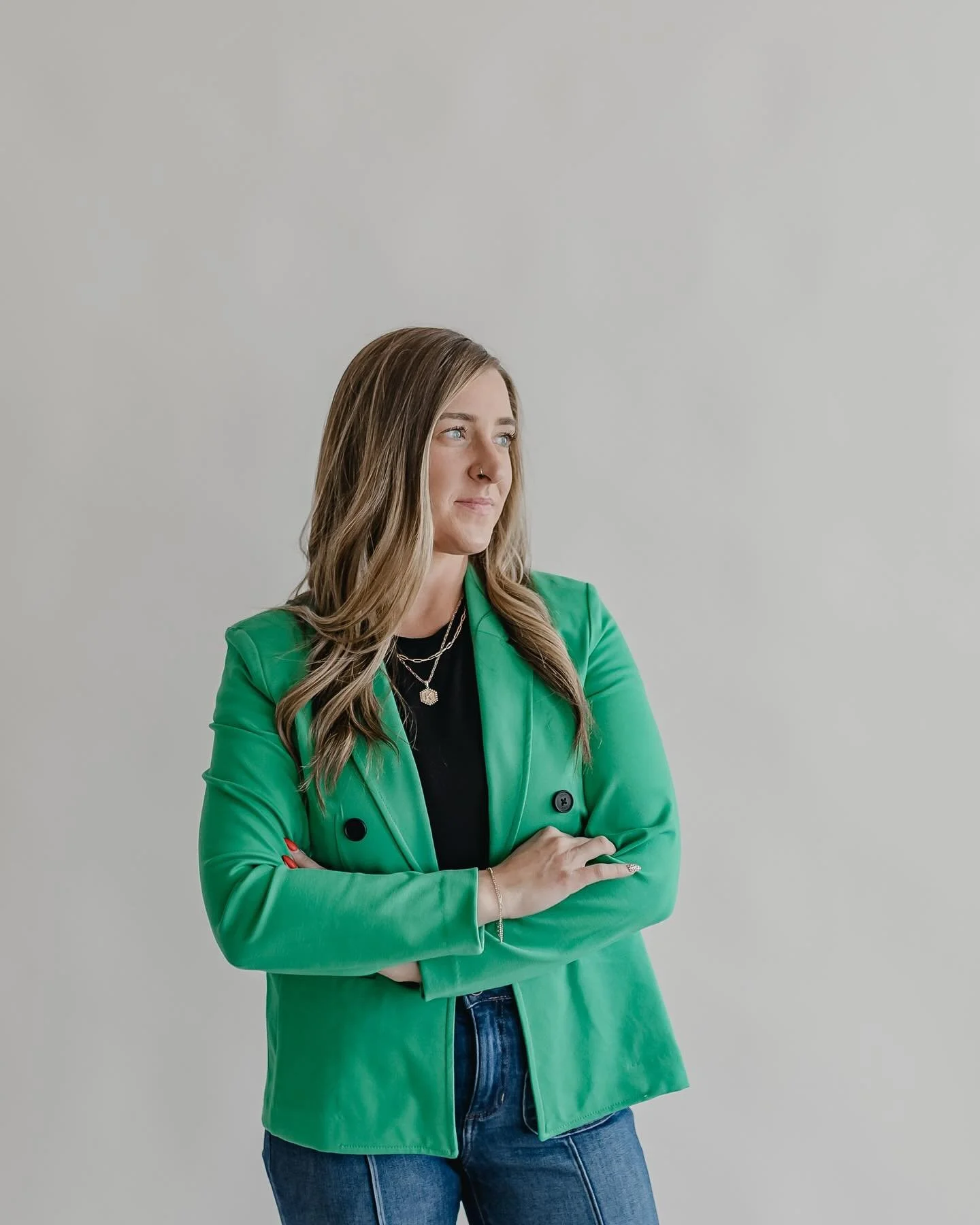 Just two photogs playing around in the studio and calling it work 😎📷 Had the best time doing a branding shoot with my favorite creative buddy! If you&rsquo;re ready to level up your biz or need fresh content for socials, let&rsquo;s make it happen&