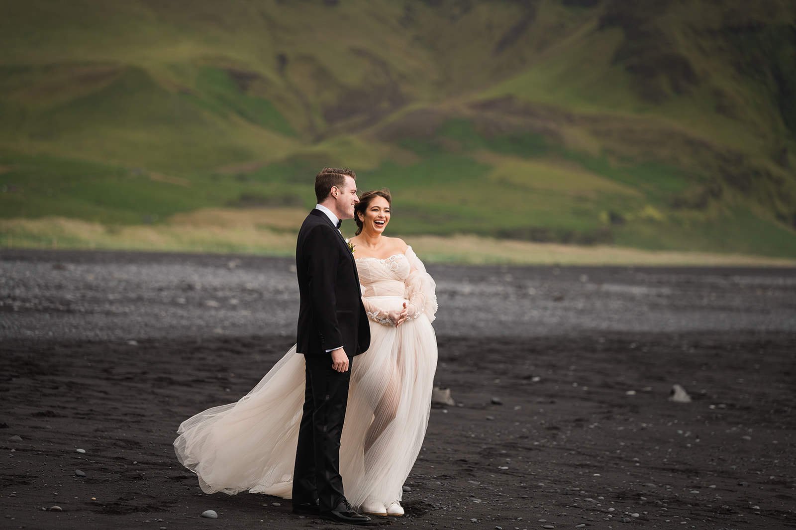 20220728-Elopement-Emma-Mike-Iceland-045_websize.jpg