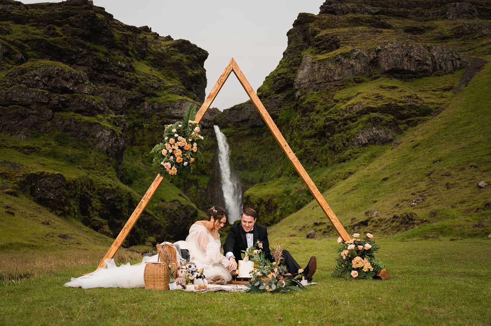 20220728-Elopement-Emma-Mike-Iceland-155_websize.jpg