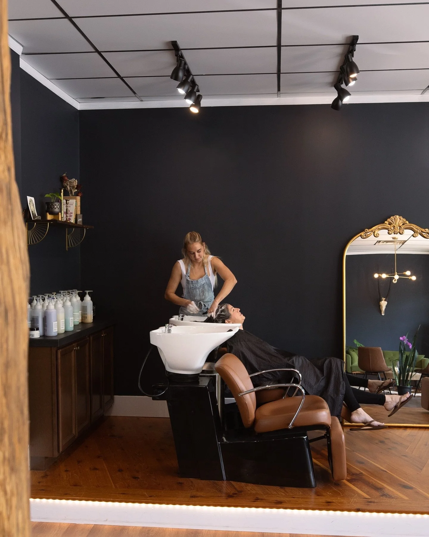 Everyone&rsquo;s favorite place to be ☁️💆&zwj;♀️

#asheville #ashevillehair #ashevillehairstylist #ashevillesalon #ashevillebalayage #ashevilleblonde #greenvillehair #greenvillehairstylist #greenvilleblonde #greenvillebalayage #waynesvillehair #wayn