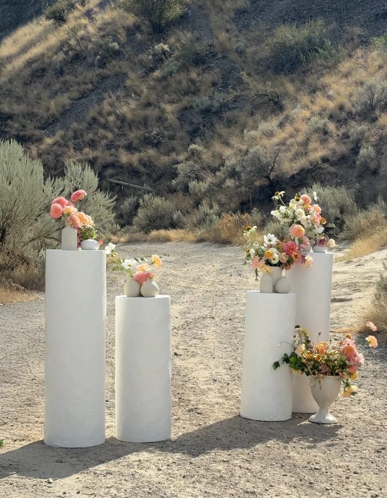 The-Build-Boutique-Round-Pillars_Plinths_Okanagan_Wedding_Rental.jpg