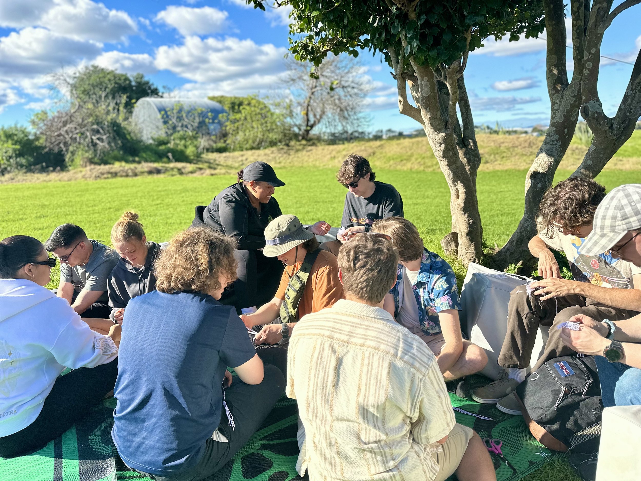 poi workshop, cultural workshop, making poi at ihumatao, international tourism