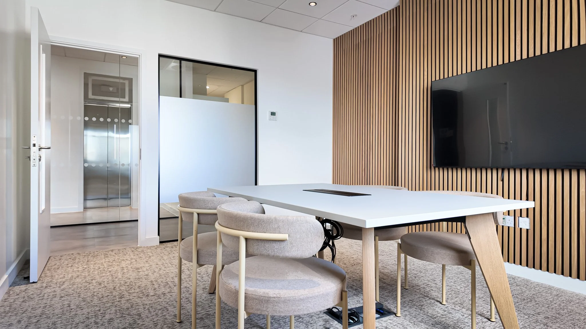 1 Hammersmith Broadway 7,500 SqFt, 5th Floor