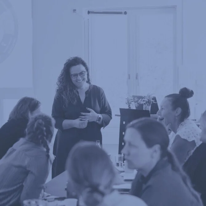 Karina Dahlmann - i undervisningssituation om Enneagrammet