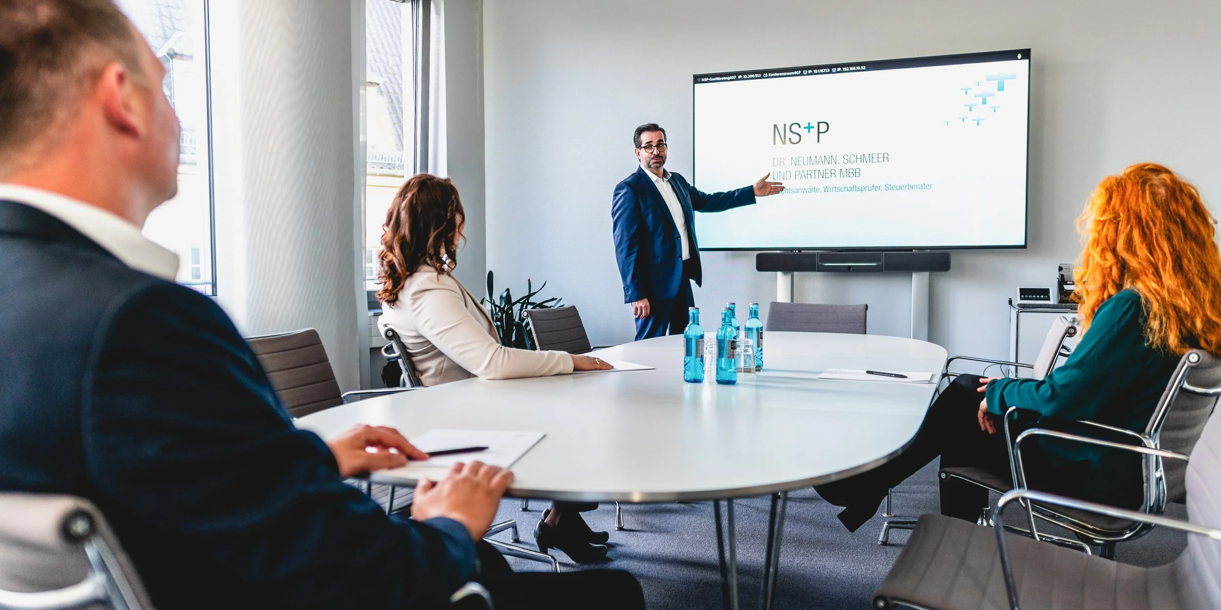 HALBSCHARF FOTOGRAFIE_Björn Richardt_Unternehmensfotografie_NS+P-10.jpg