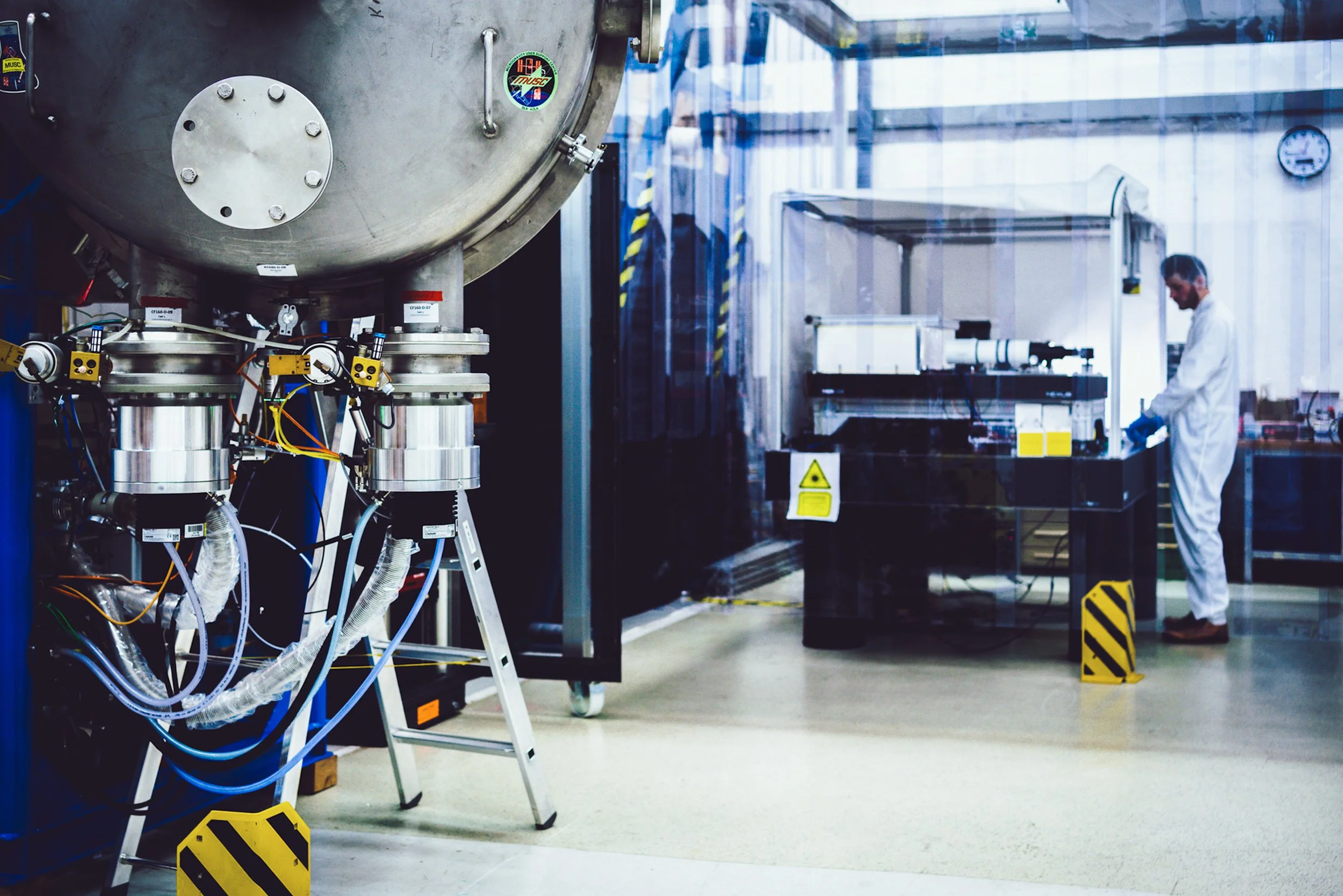 Halbscharf Fotografie_Bjoern Richardt_Wissenschaftsfotografie_FHAACHEN_Raumfahrtlabor-19.jpeg