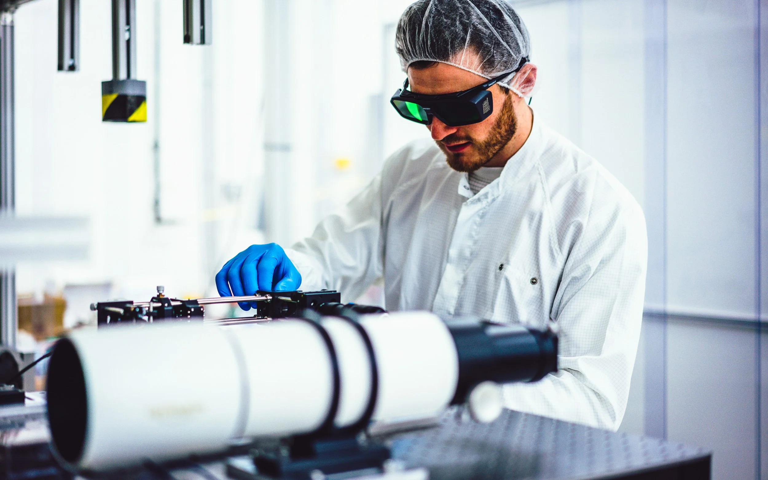 Halbscharf Fotografie_Bjoern Richardt_Industriefotografie_Raumfahrtlabor-08.jpeg