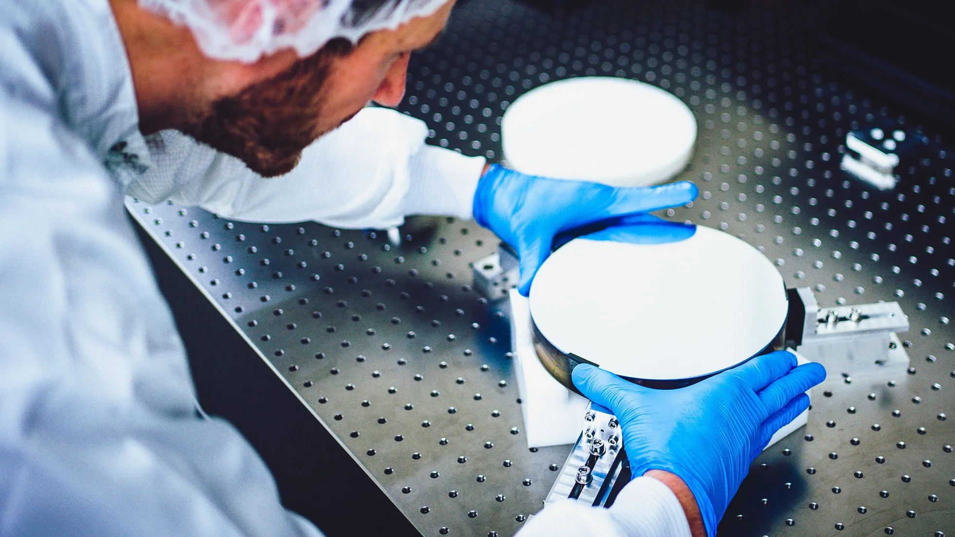 Halbscharf Fotografie_Bjoern Richardt_Industriefotografie_Raumfahrtlabor-09.jpeg