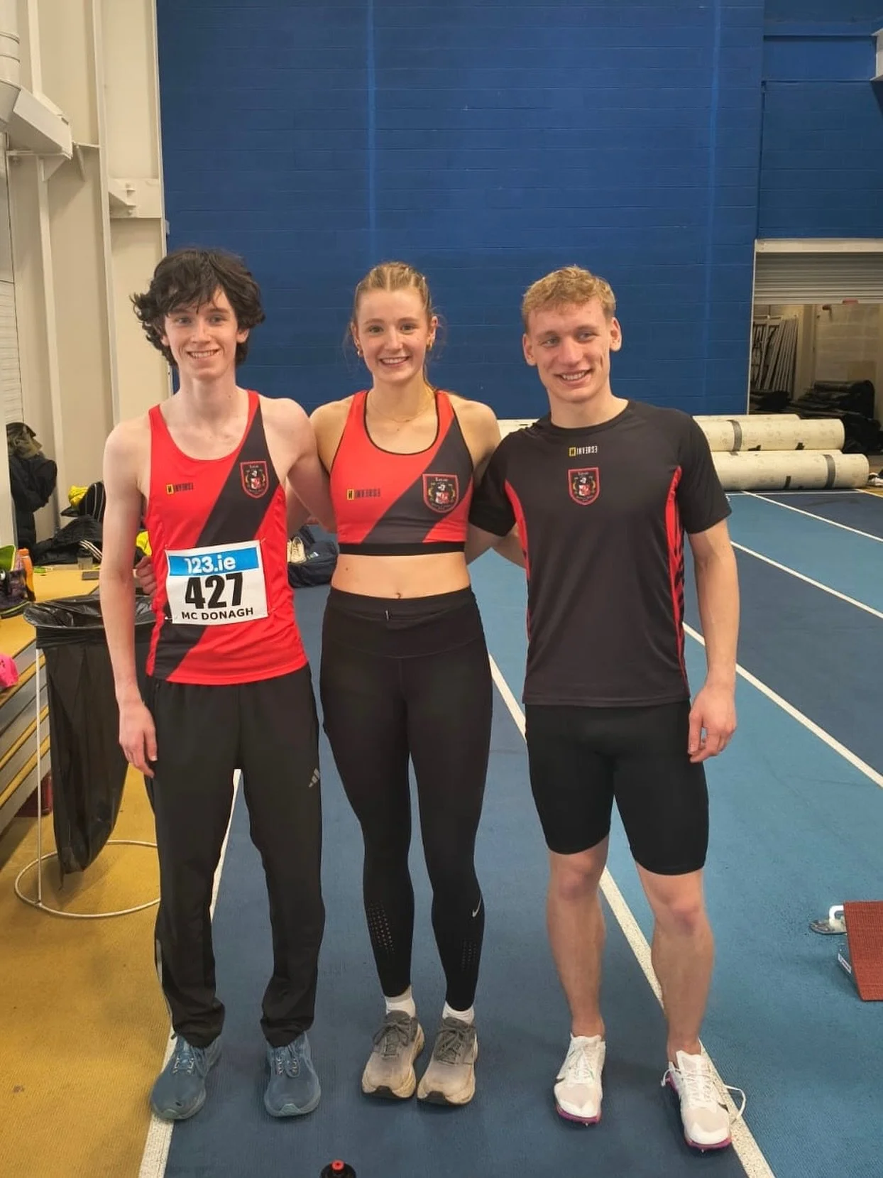 Well done to our 800 crew at National Indoors today. Super runs from Ferdia  and Jacob in really competitive races with Saoirse winning her heat and advancing to tomorrow&rsquo;s final.