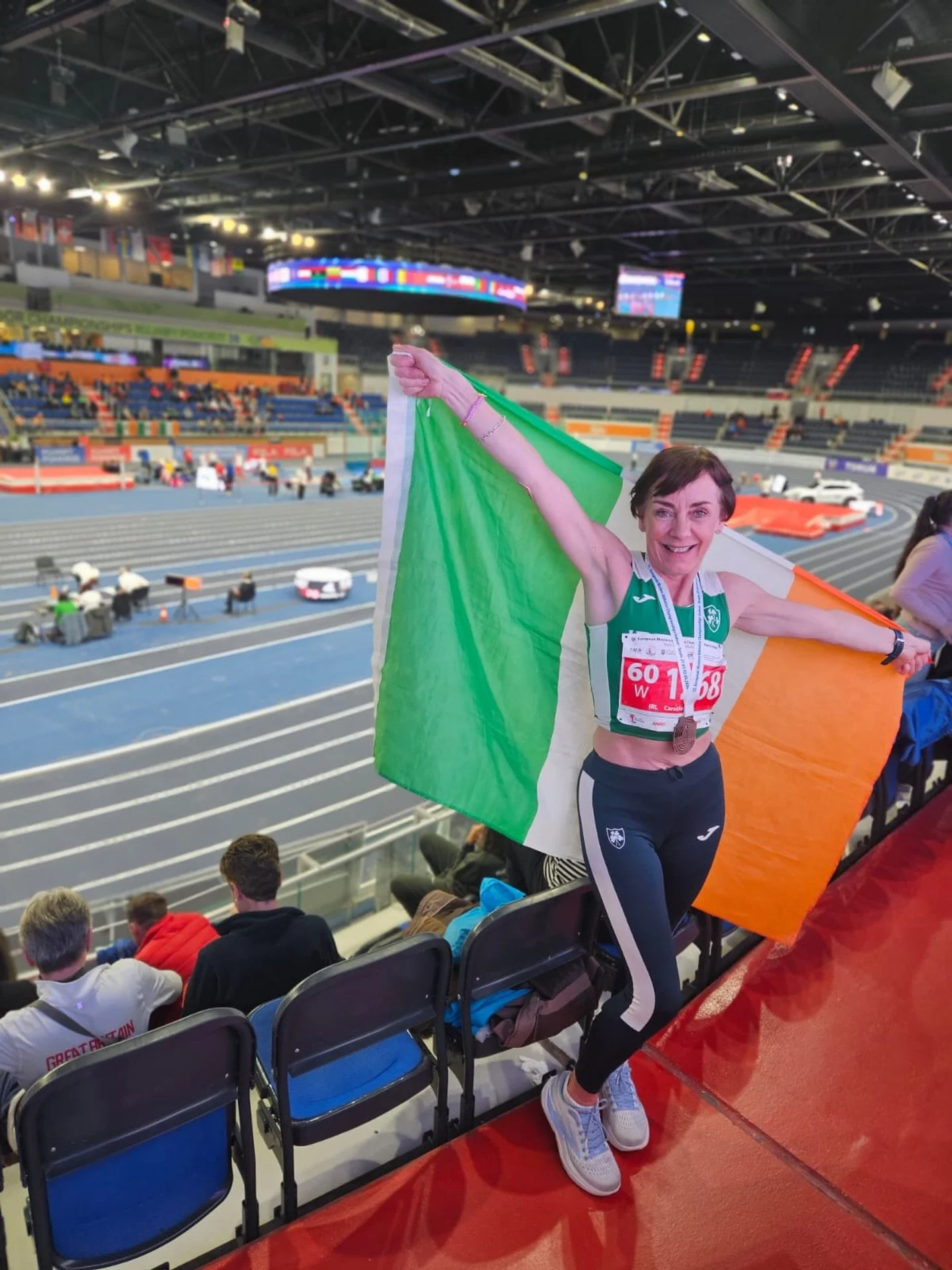 🇮🇪 Big news coming from Poland 🇮🇪 
Carol Kearney has secured a bronze medal representing Ireland in the European masters for 400m. 
Amazing Carol. Well done. 👏  @irishmastersathletics
