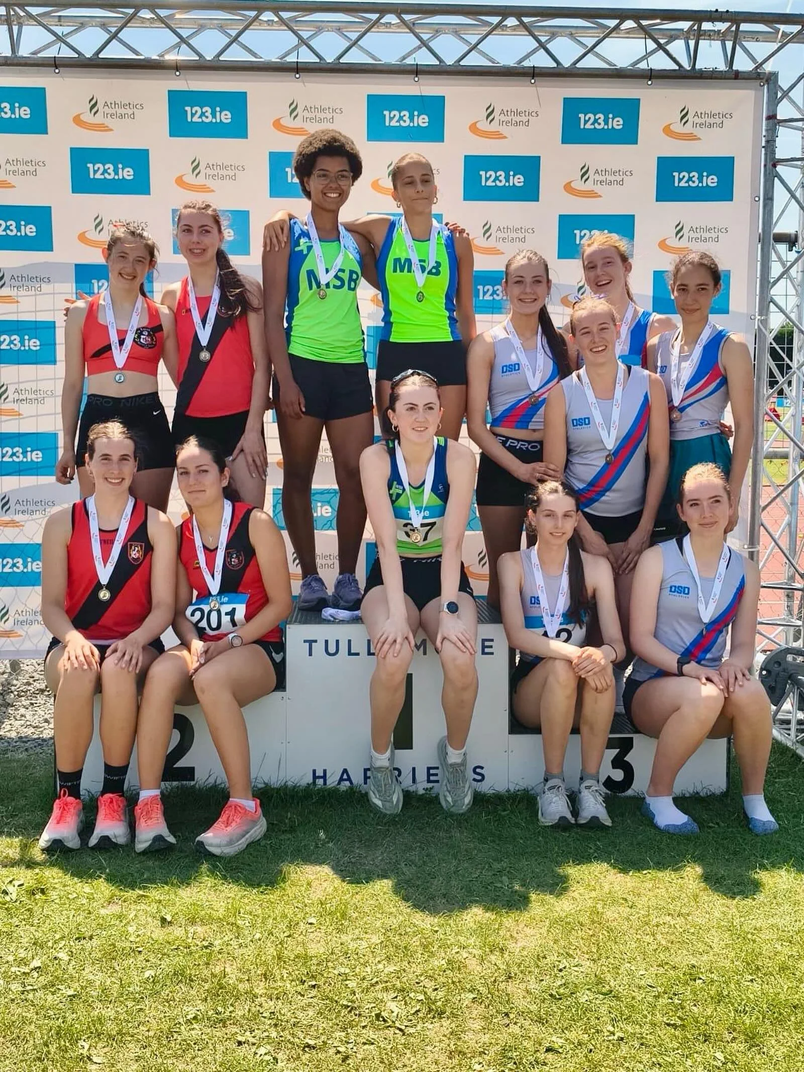 Well done to our U18 girls who finished 2nd in the 4x400m at Nationals this afternoon.