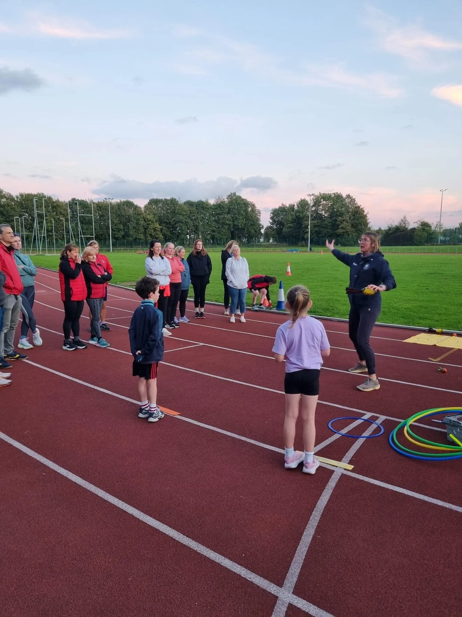 A big thanks to Niamh, who on Friday evening delivered an amazing insightful coaching network event, including progressive warmups, throws and sprints starts.