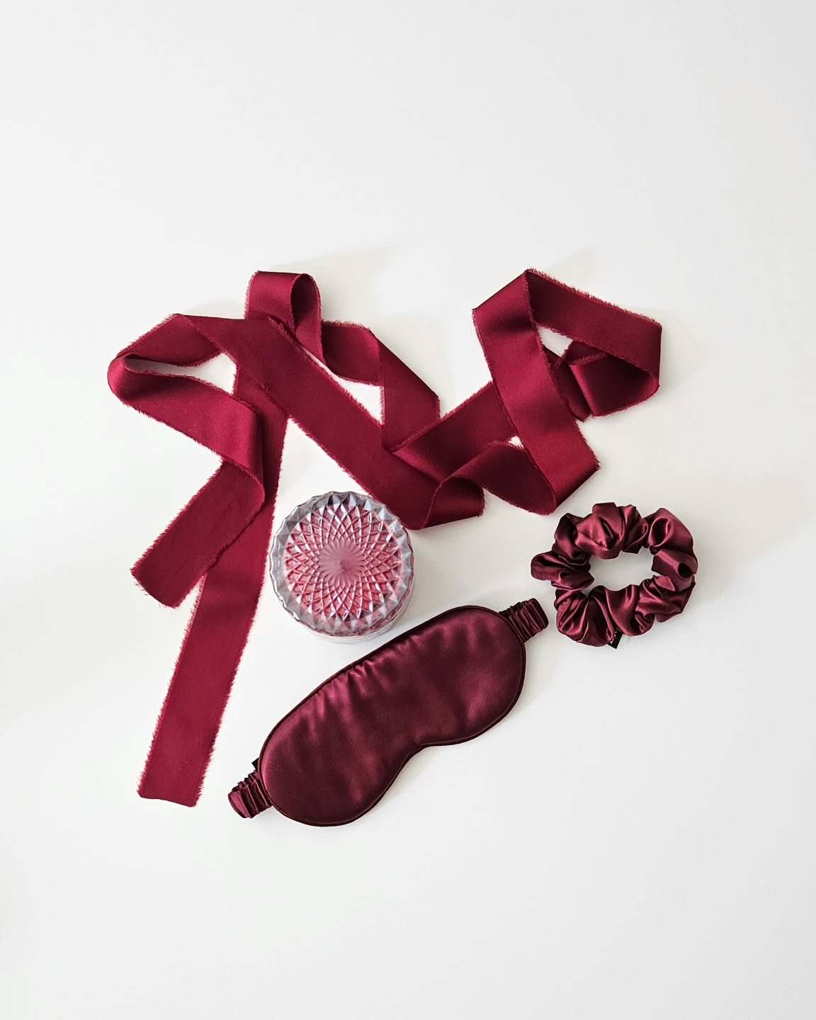 Luxury Gifting Made Effortless

Give the gift of warmth and beauty this season. Merlot combines cozy textures and sophisticated details to create a one-of-a-kind gifting experience &mdash; limited edition and unforgettable.

2026 Bride | Proposal | W