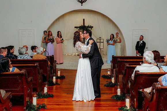 Pause for the kiss @christyarchibald