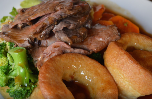 England-Spicy Fig Sunday Roast Brisket with Yorkshire Puddings