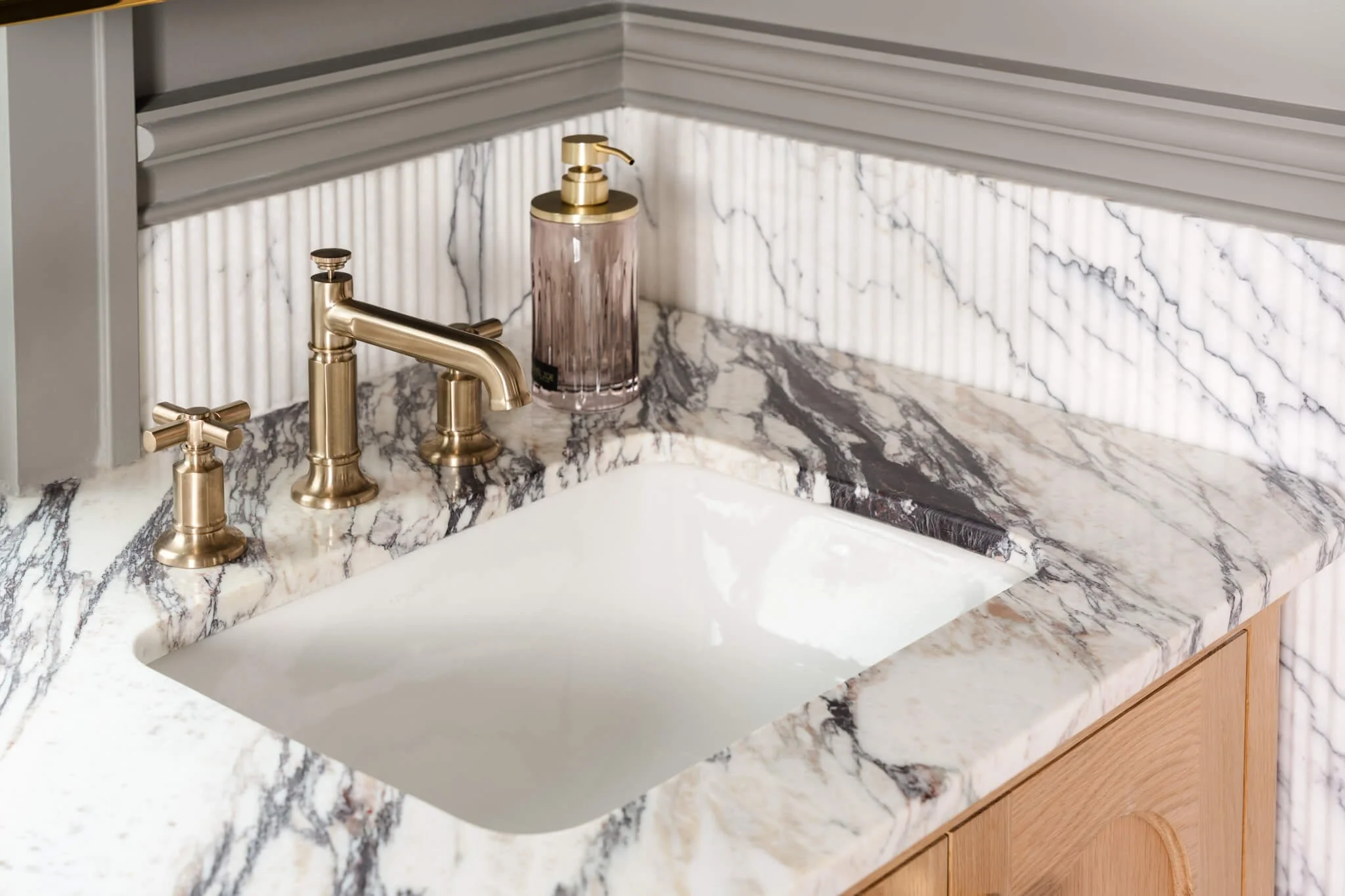 luxury-marble-bathroom-interior-photography.jpg