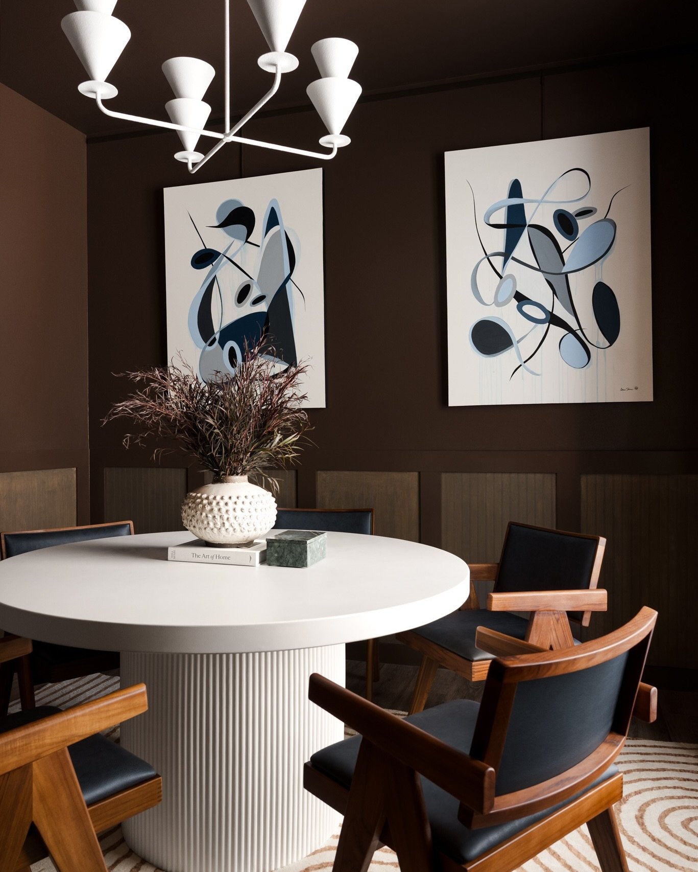 Commercial Interior Reveal | Frisco, Texas

@artbuckleco&rsquo;s use of color and texture makes her one of my favorite designers to photograph projects for, and this room&rsquo;s chocolatey brown walls make me think of chocolate candy, so obviously I