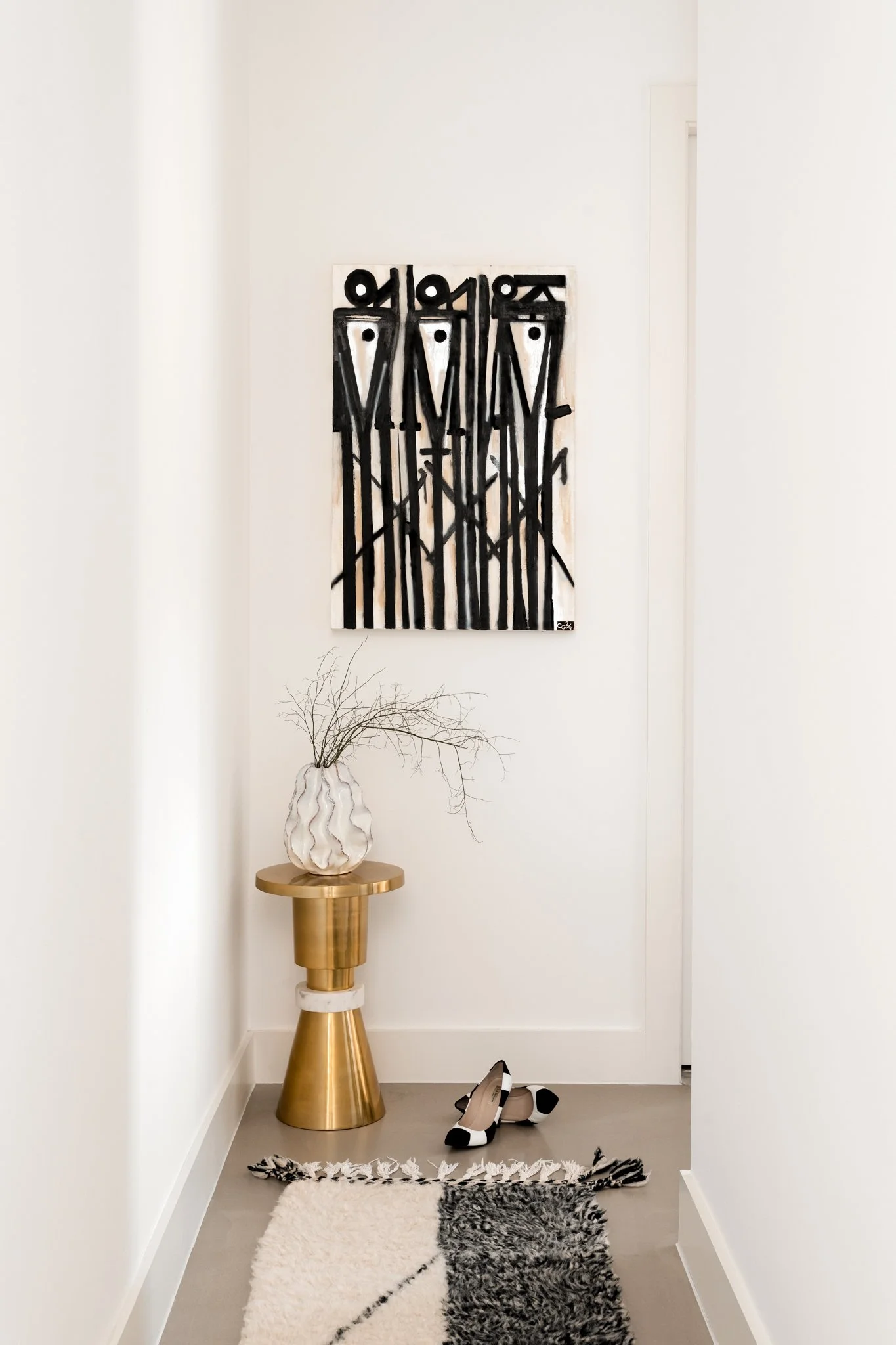 minimal-home-hallway-interior-design-photography.jpg