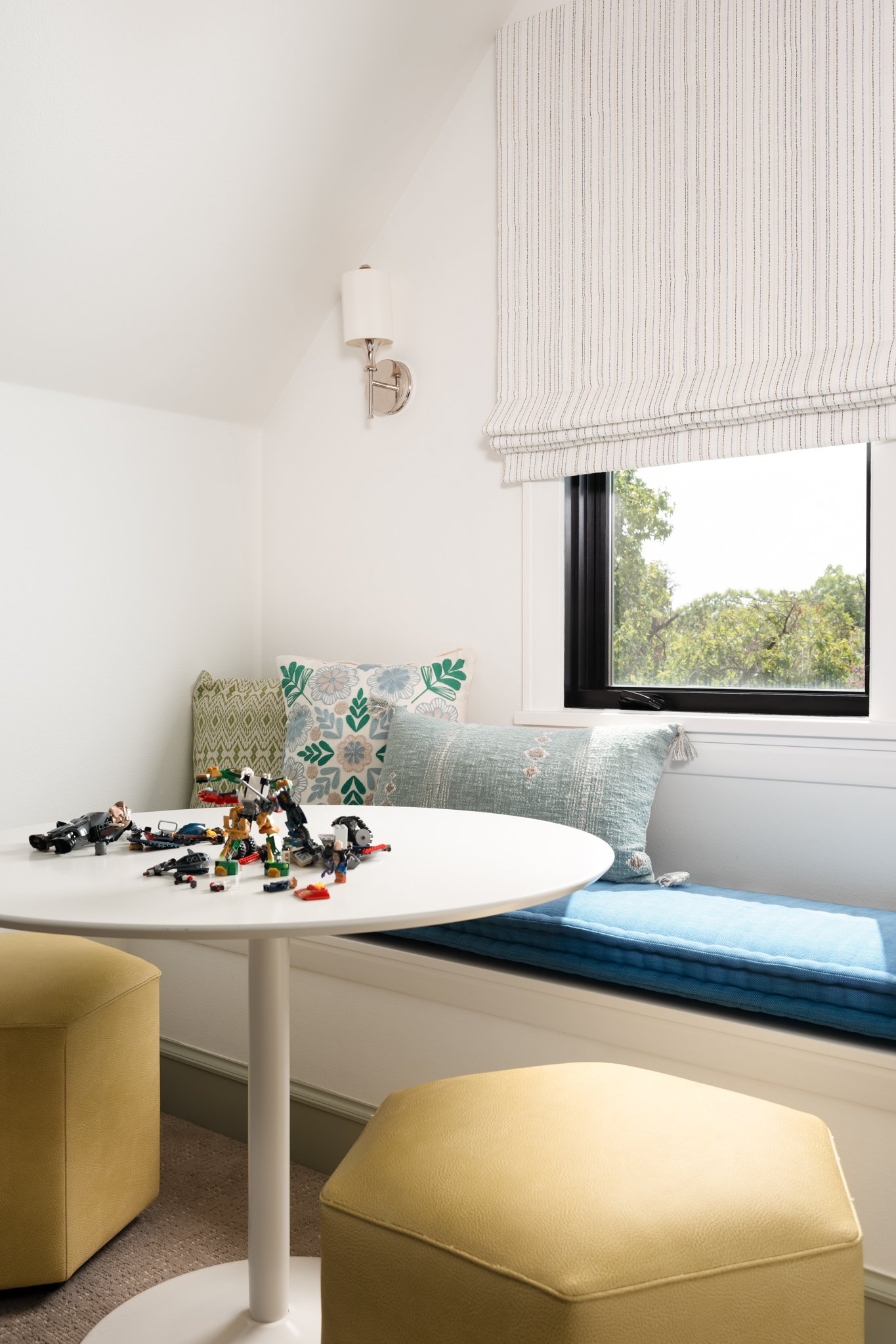 neutral-game-room-interior-design-photography.jpg