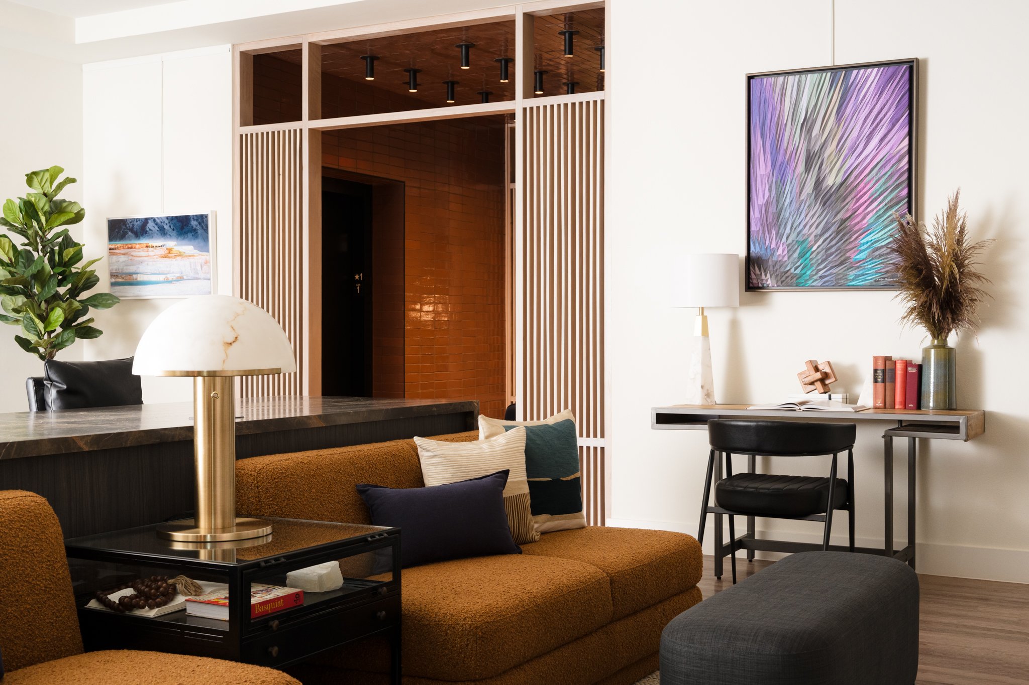 dallas-multifamily-apartment-photographer-luxury-resident-lounge-6.jpg