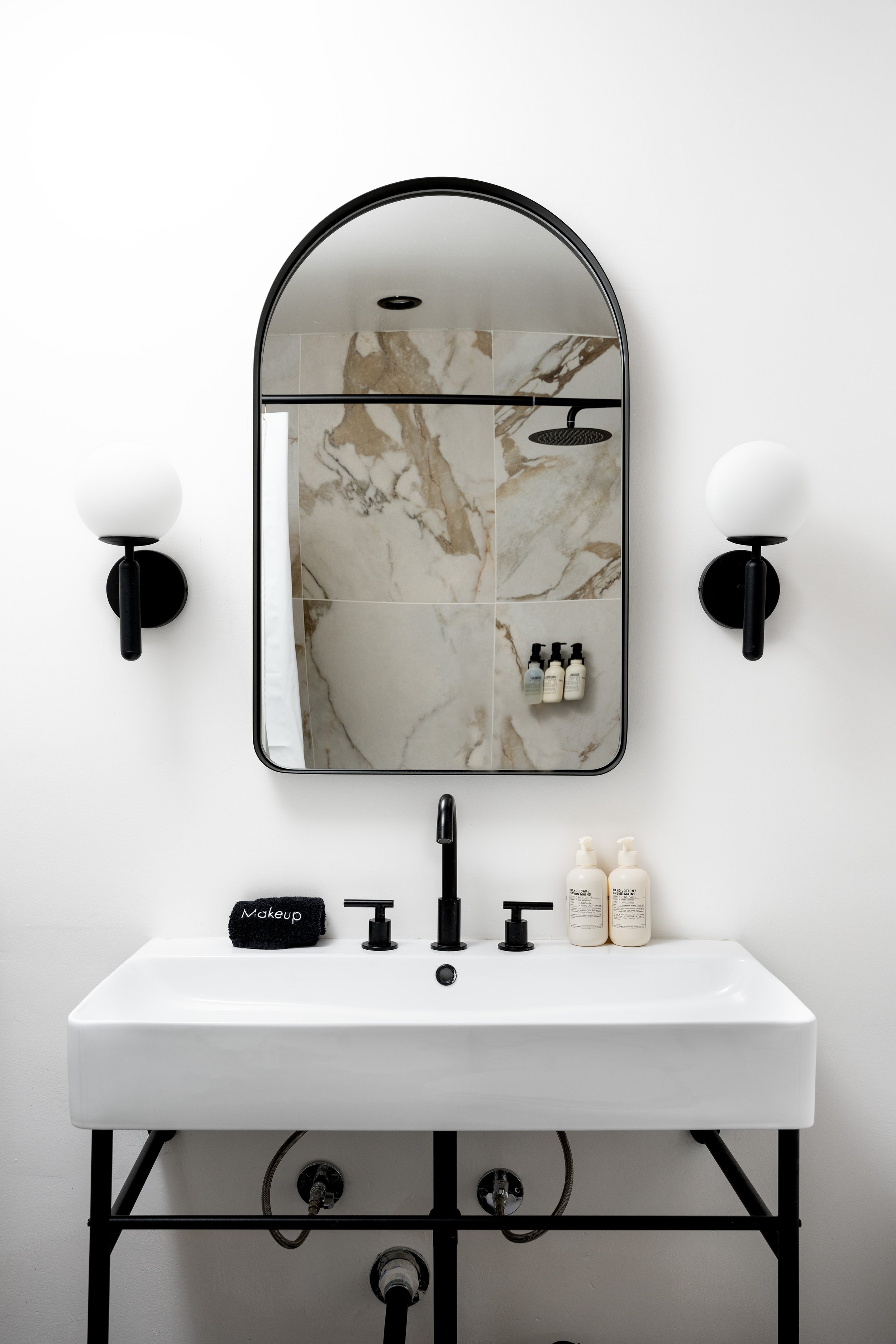 Citizen-Nomad-Parisian-Townhouse-6.jpg