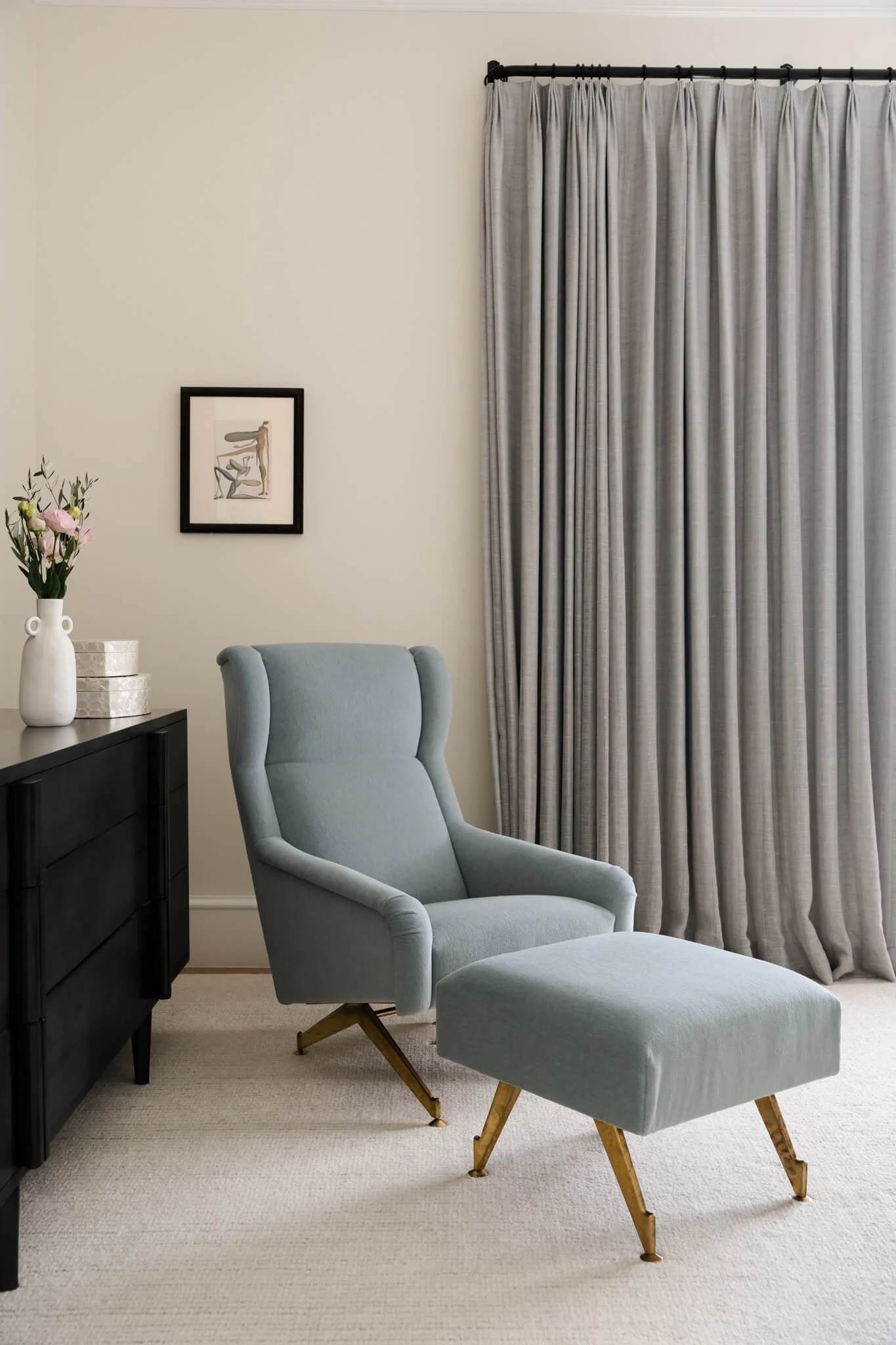 blue-reading-chair-neutral-bedroom-interior-design-photography.jpg