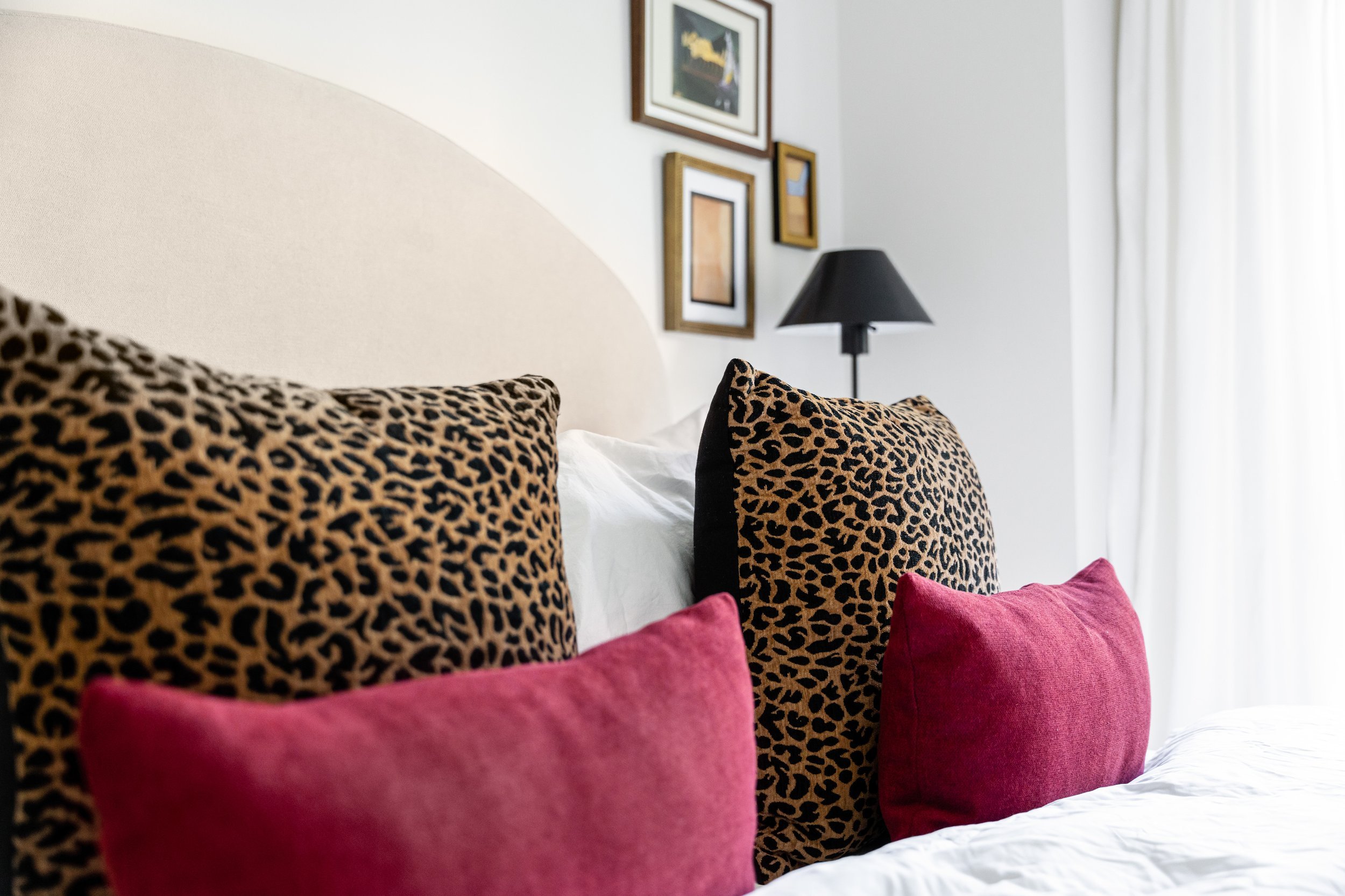Citizen-Nomad-Parisian-Townhouse-12.jpg