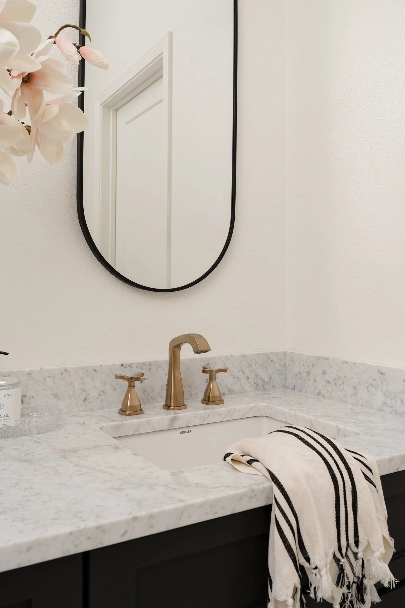 dallas-bathroom-interior-photography-marble-vanity-detail.jpg