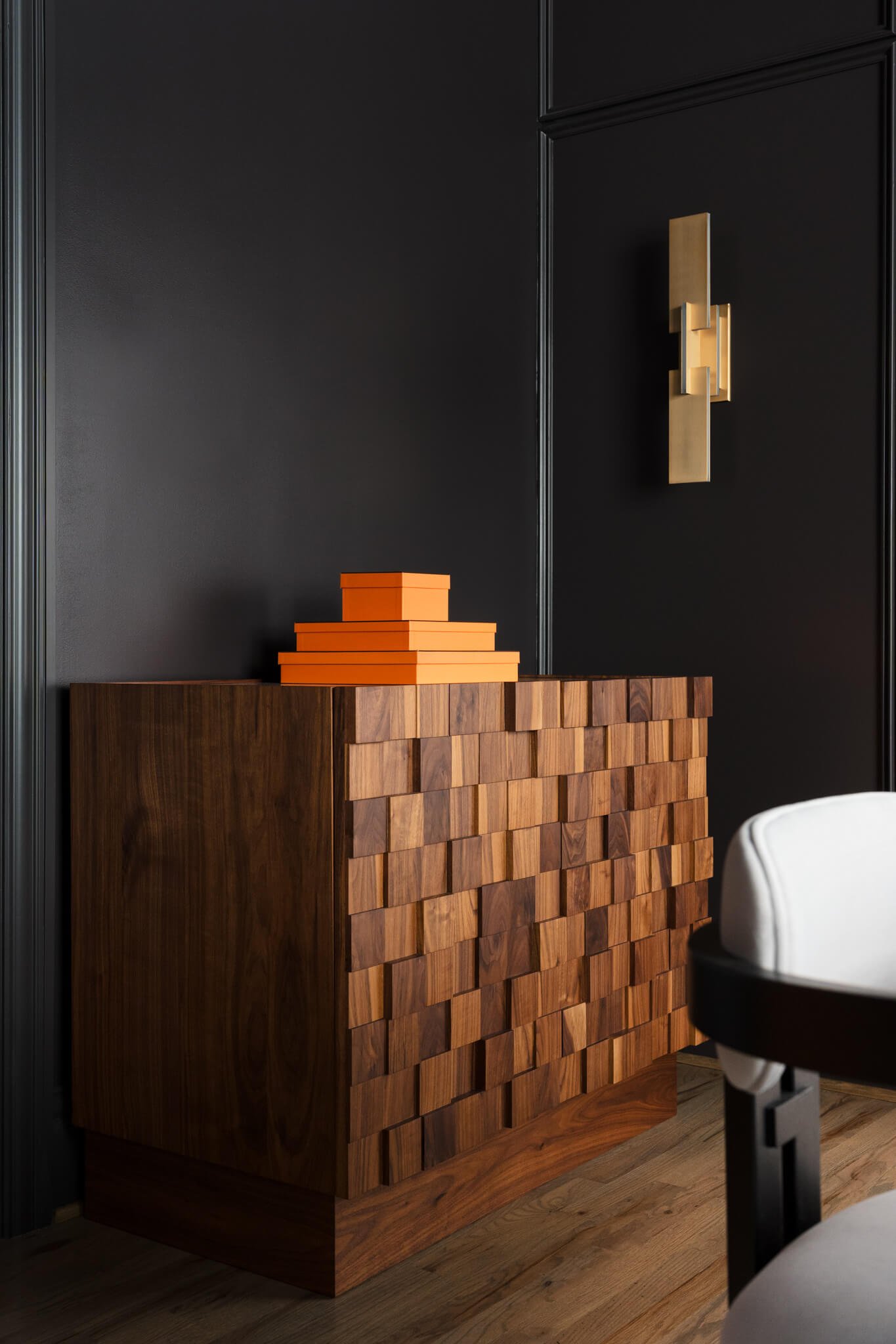 2026-SMP-Lenore-Luxe-EckxStudio-Walnut-Hill-2.jpg