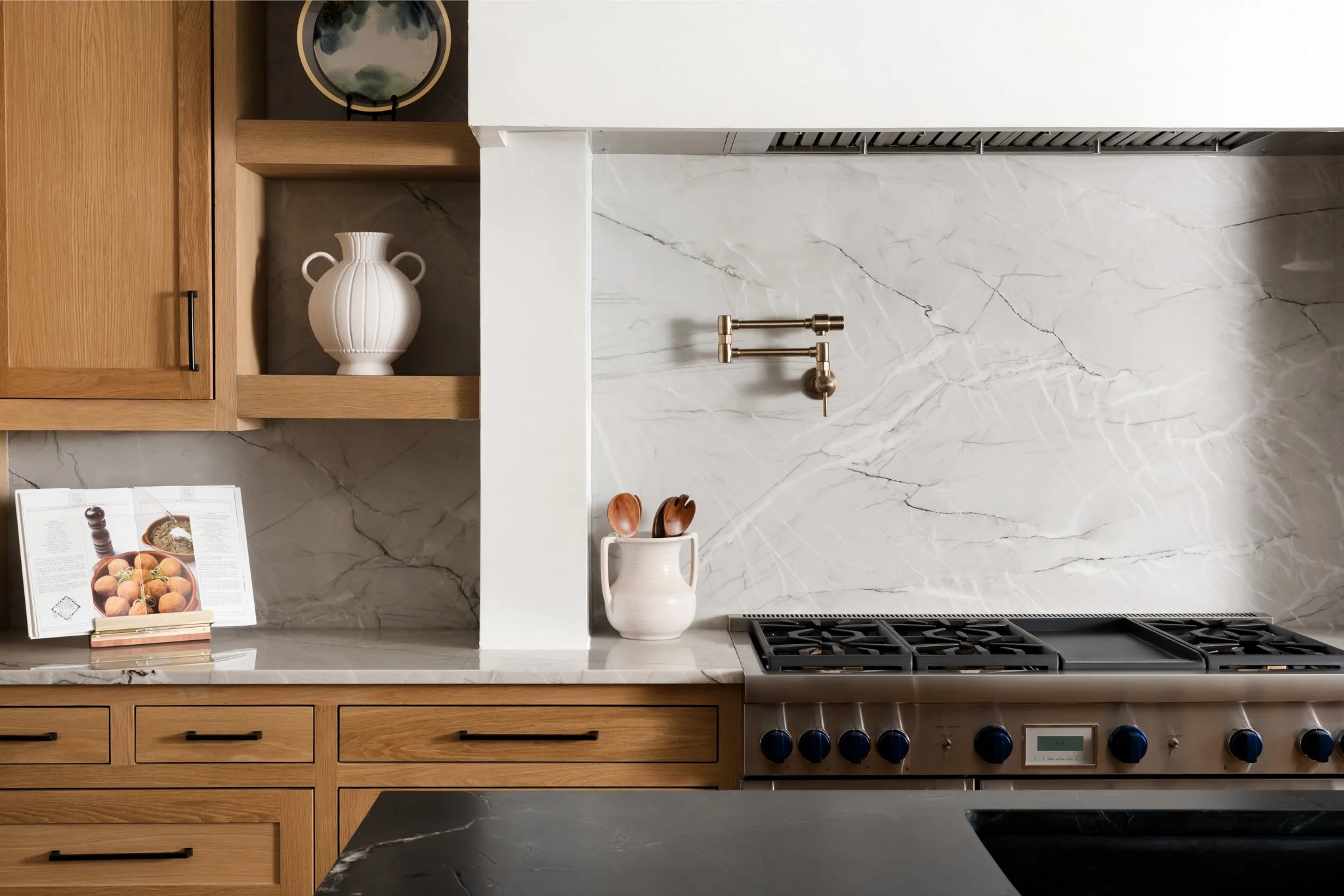 marble-range-backsplash-kitchen-detail-photography.jpg