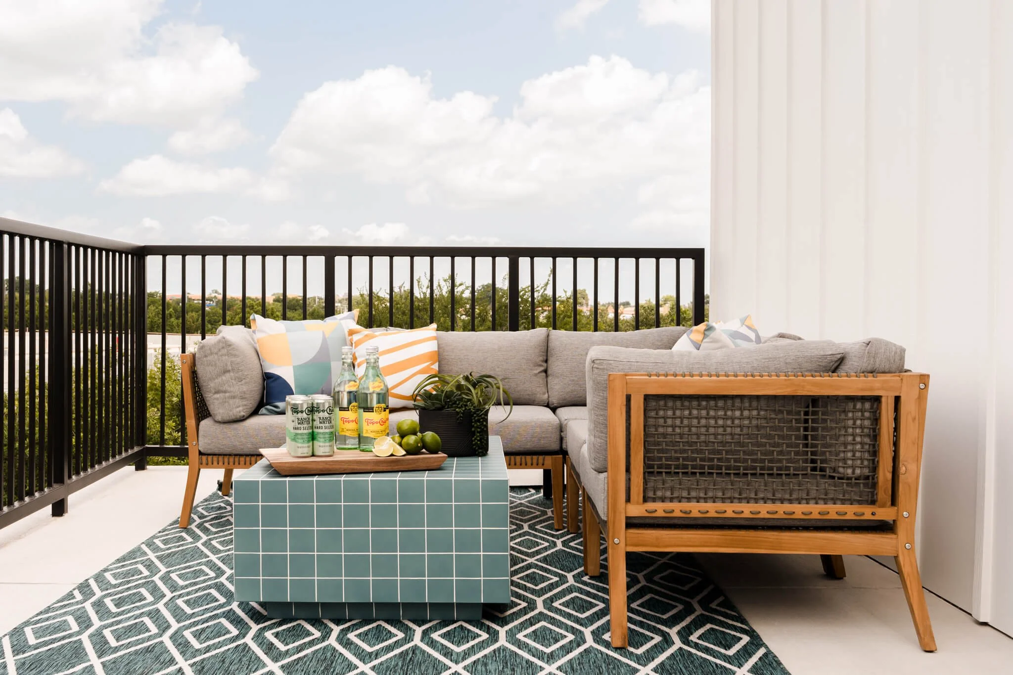 austin-patio-interior-photographer-luxury-outdoor-living.jpg