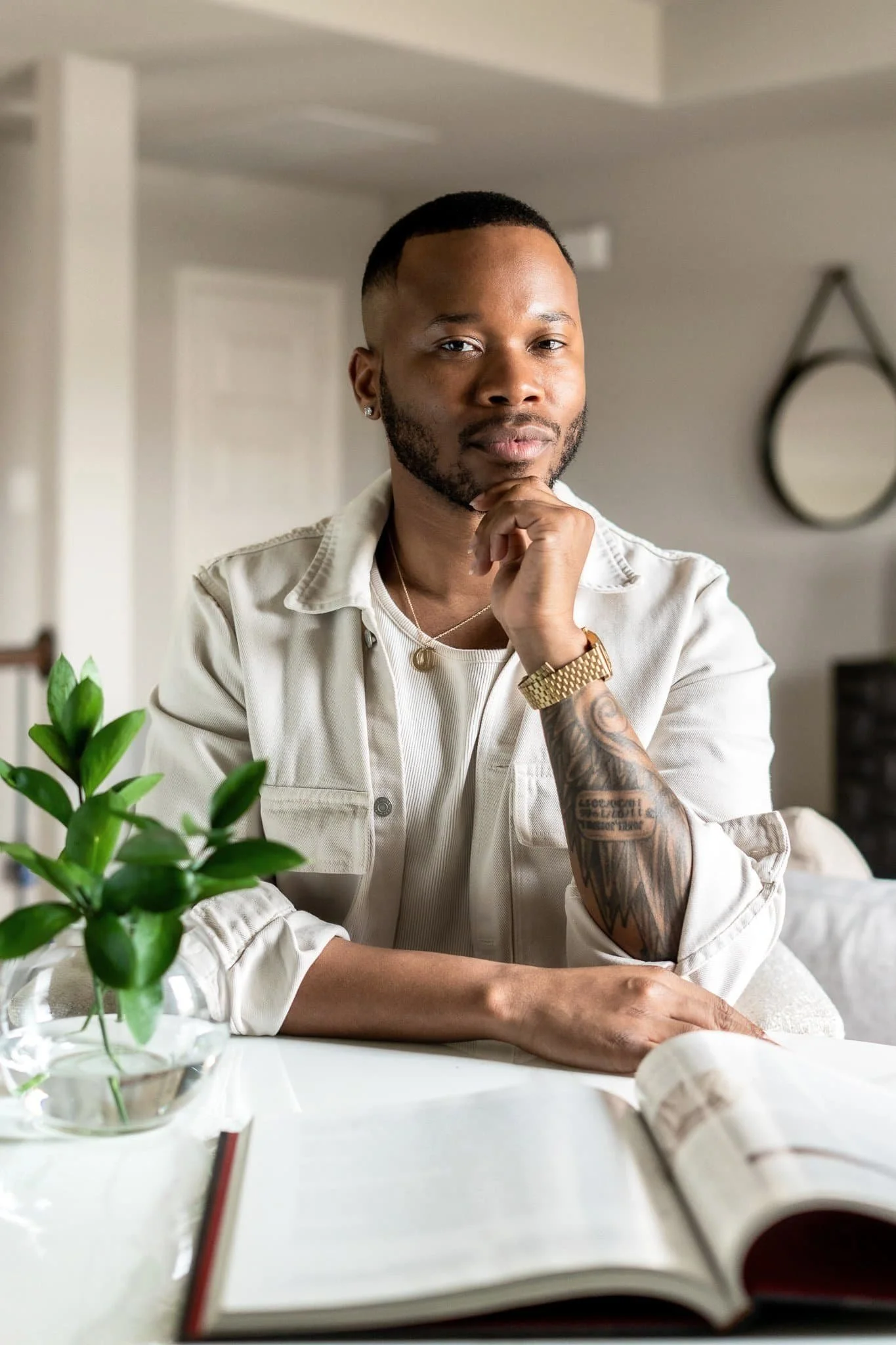 commercial photography near me headshot of travis williams, interior designer of travis pernell interiors based in dallas texas.