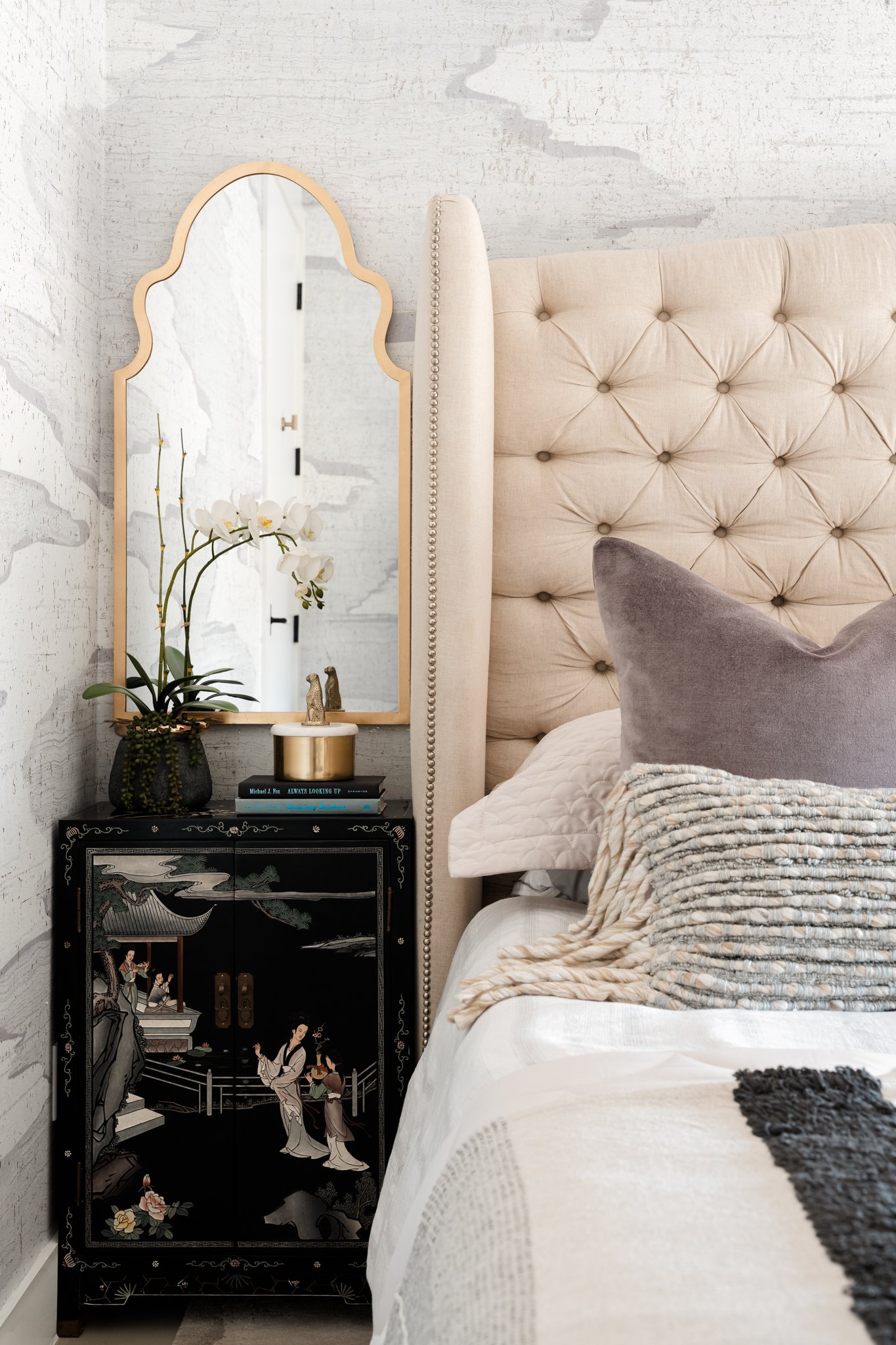 neutral-luxury-bedroom-styling-interior-photography.jpg