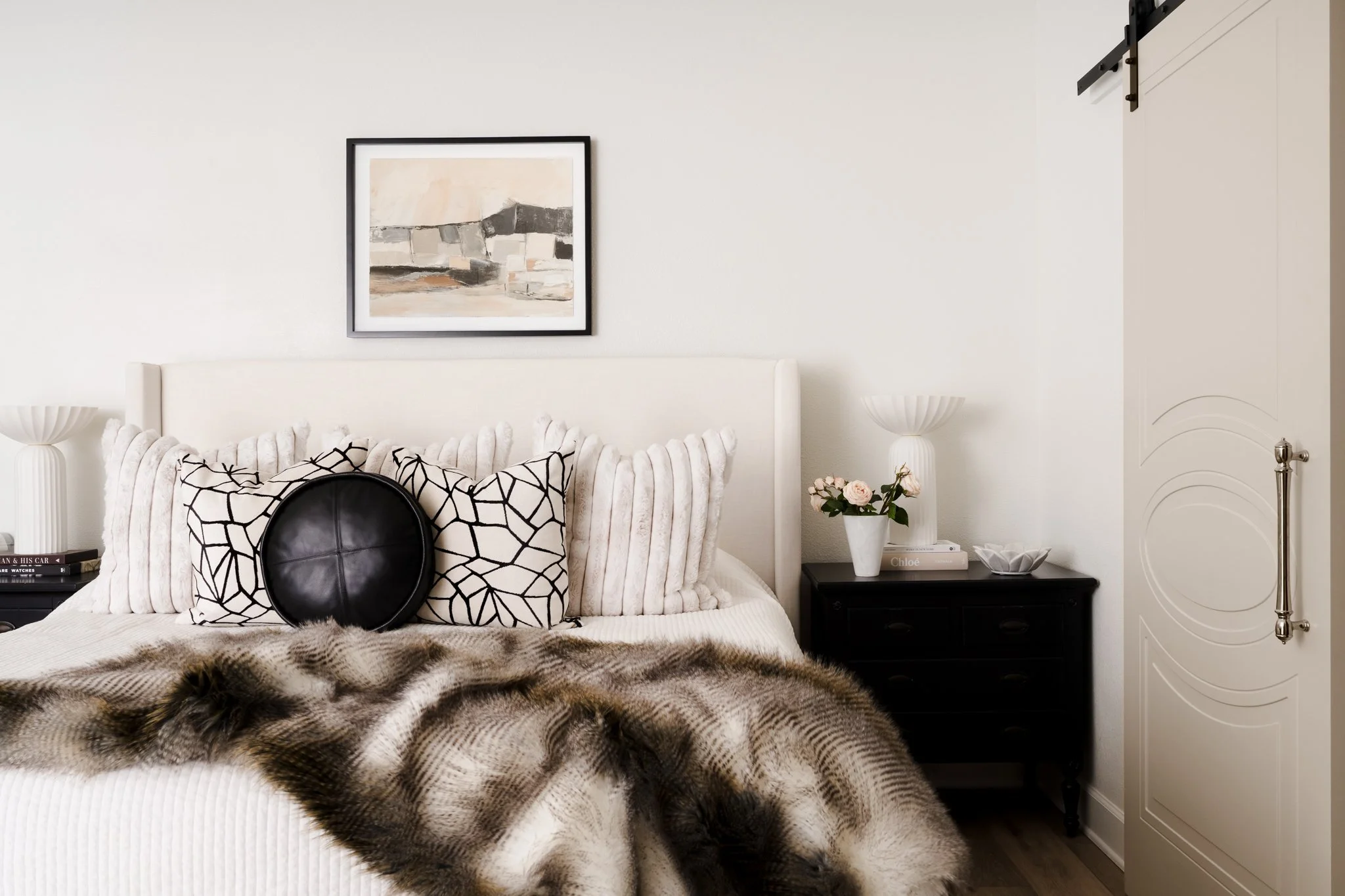 dallas-interior-design-photography-cozy-bedroom-detail.jpg