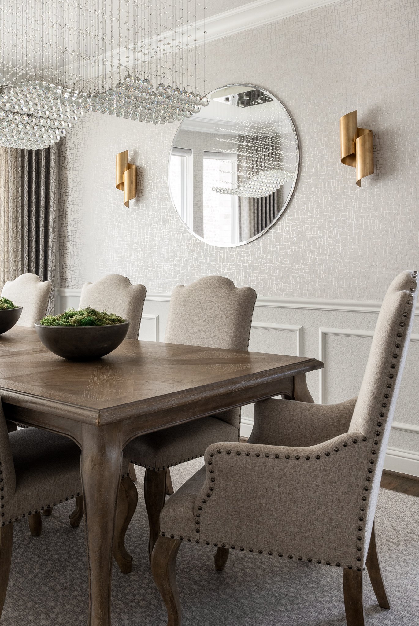 2023-SMP-Travis-Pernell-Interiors-Dining-3.jpg