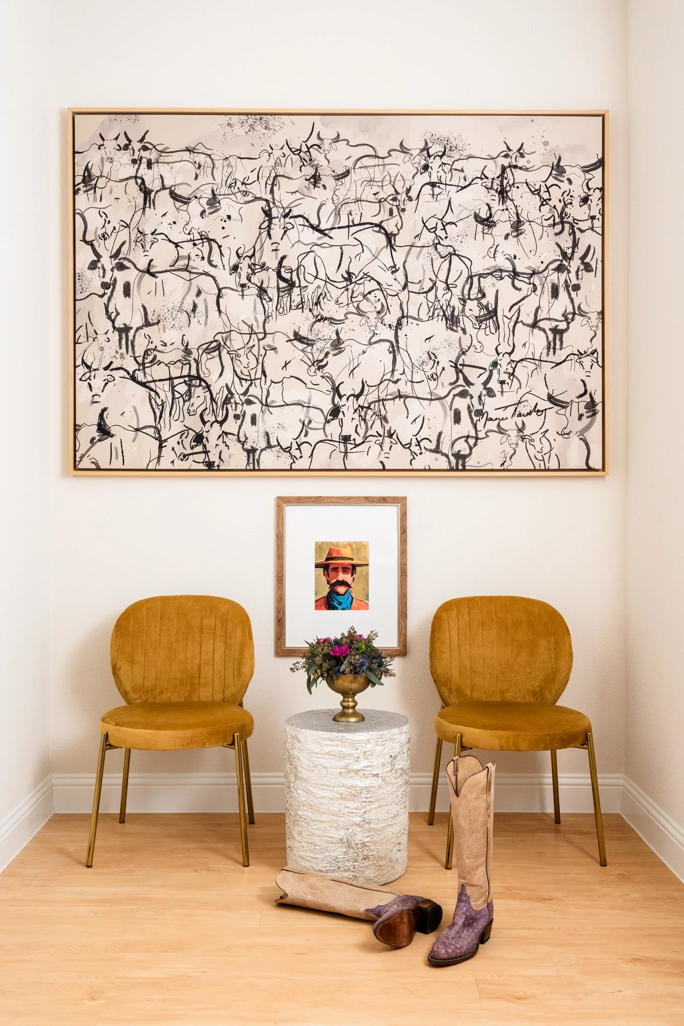 dallas-hospitality-photography-boutique-lounge-chair-styling.jpg